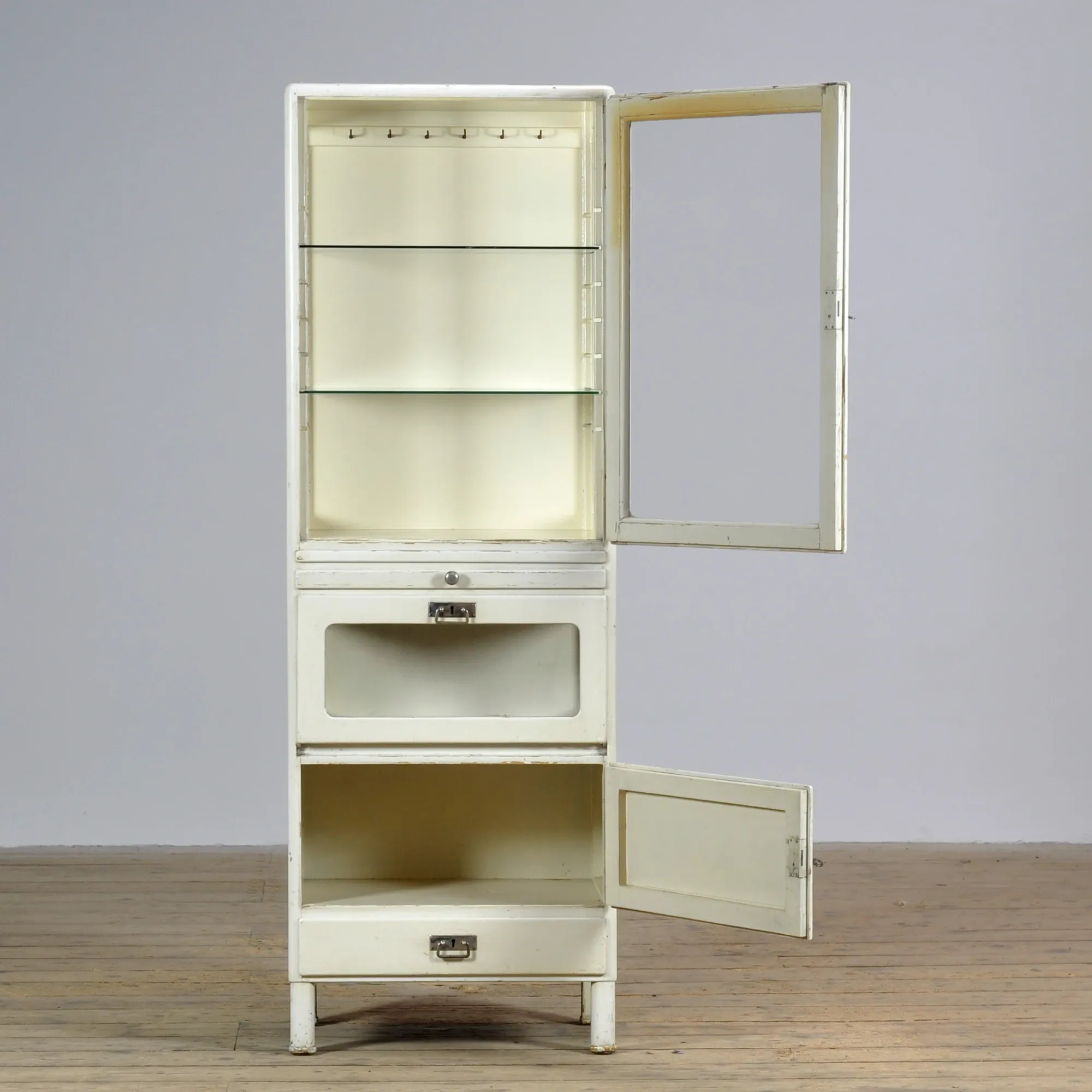 Wooden medical cabinet from the 1930s