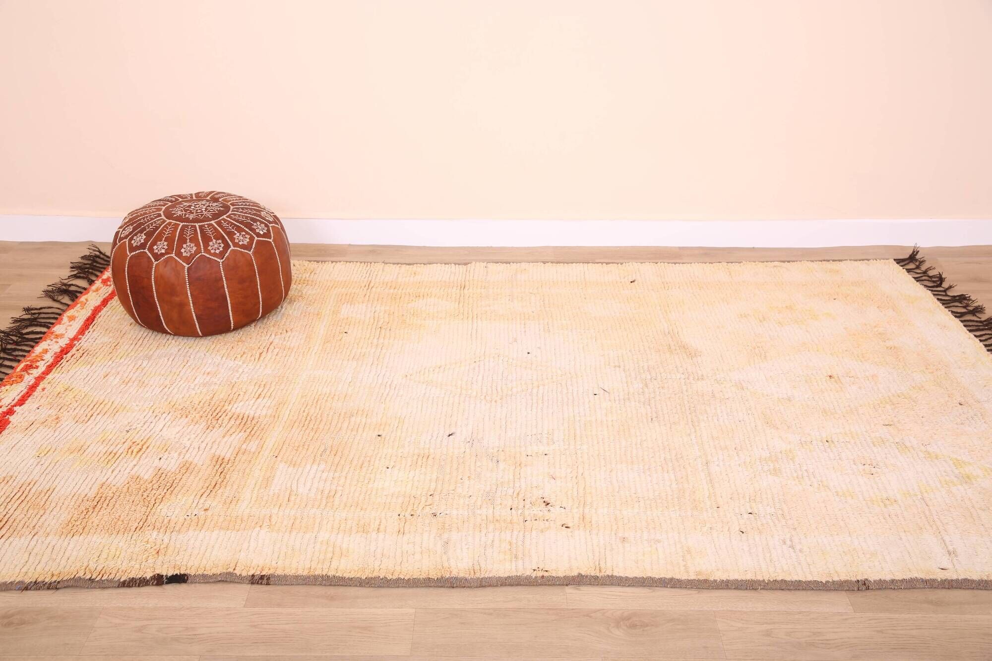 Pale Vintage Moroccan Rug 164 x 277 cm, Berber Handmade Wool Rug Yellow