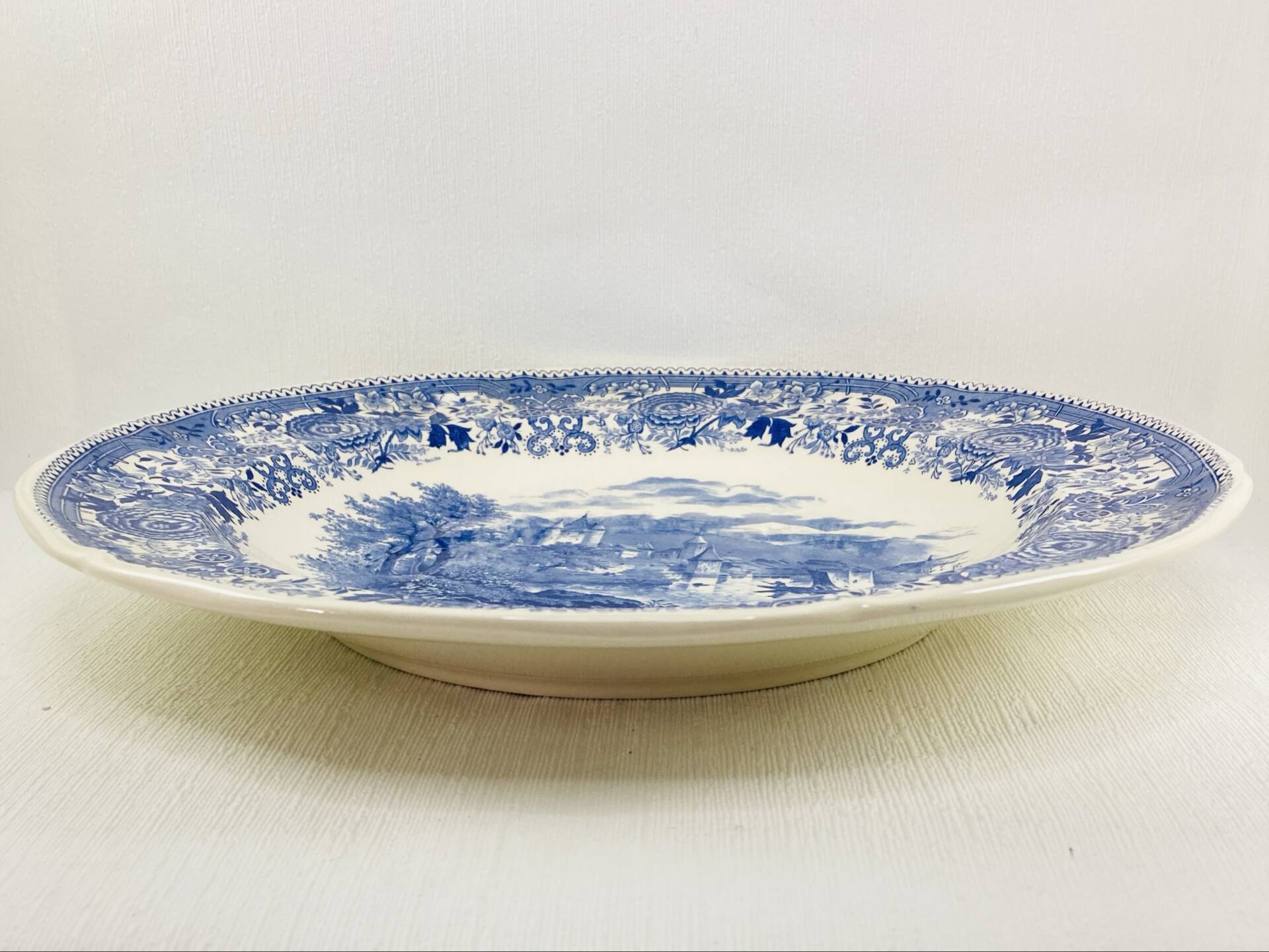 Large Deep Round Plate Villeroy and Boch Burgenland Model Blue