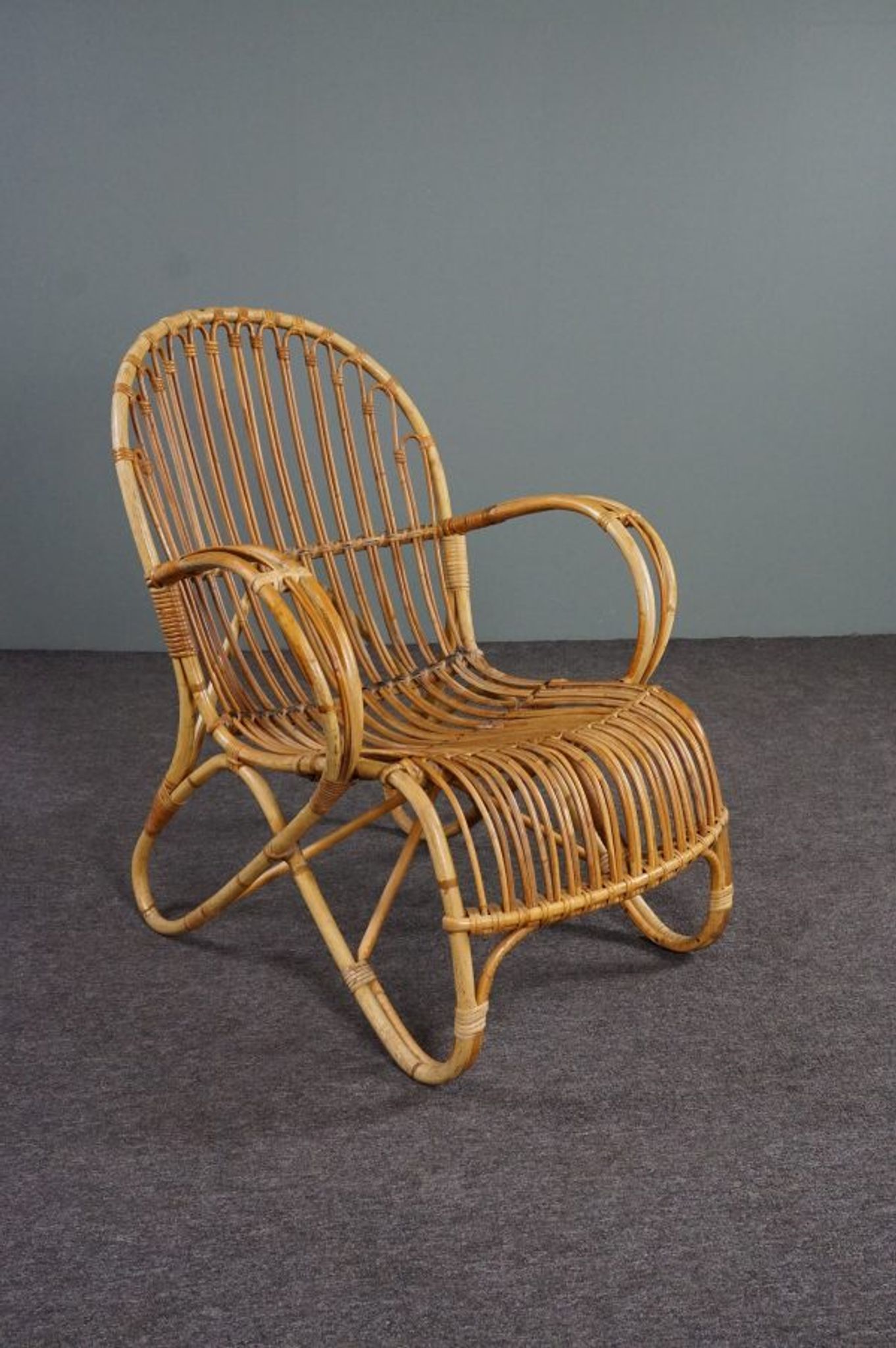 Belse 8 armchair in rattan of Dutch design round back 50s