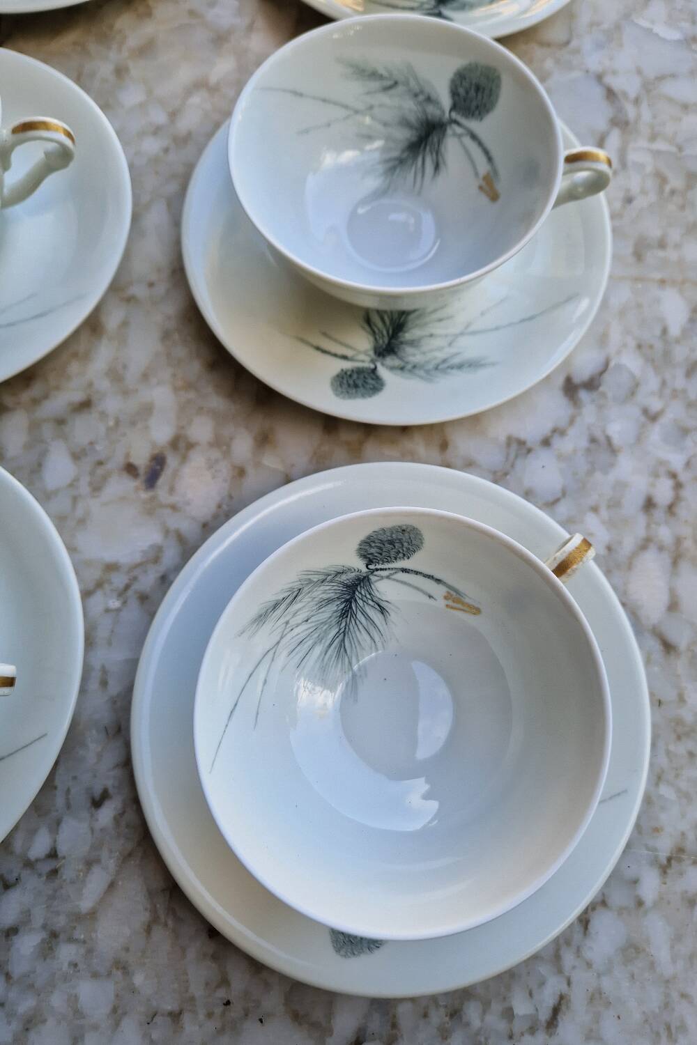 Coffee service for 9 people, Limoges porcelain, signed D'Arnac