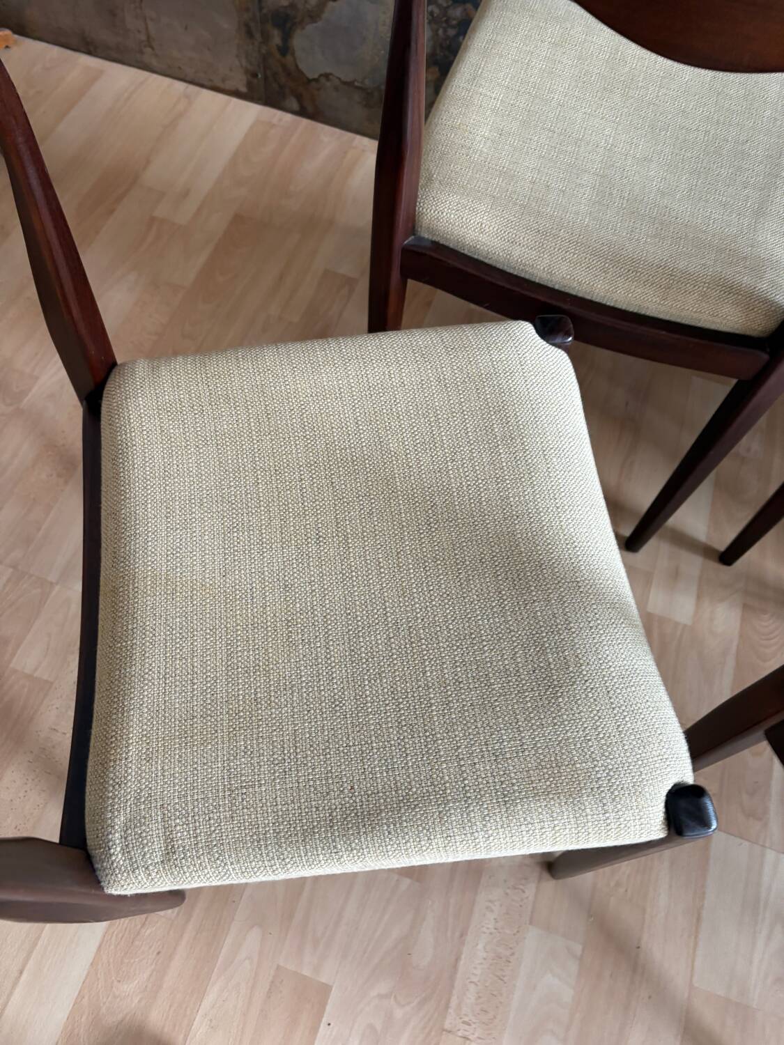 6 Scandinavian chairs circa