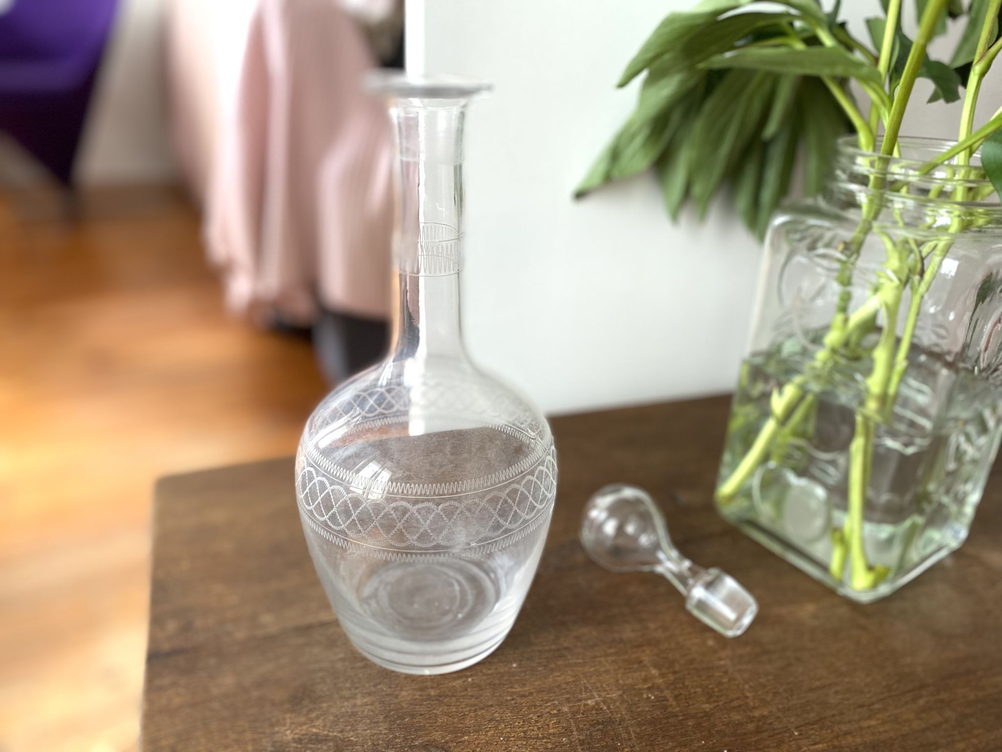 Vintage 60s chiseled glass decanter