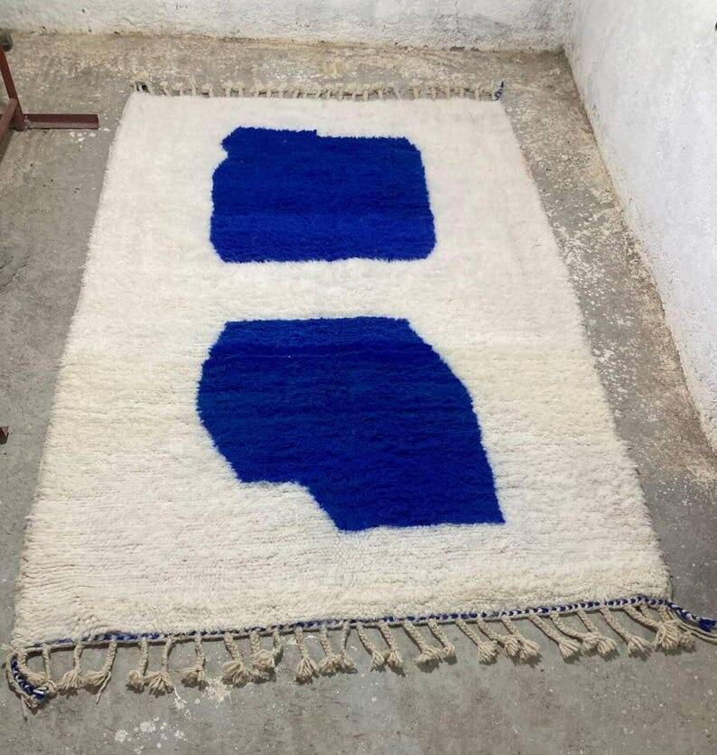 Handmade Berber rug in pure wool, size 200 x 300 cm