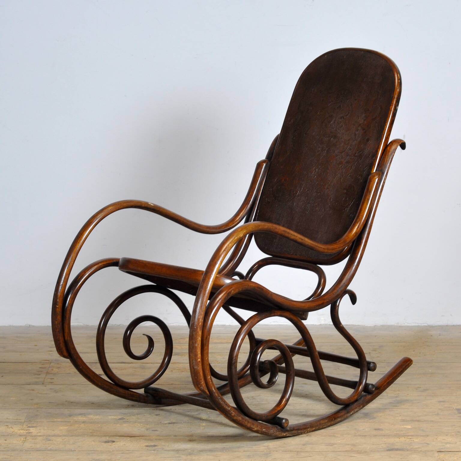 Thonet Rocking chair, circa 1920