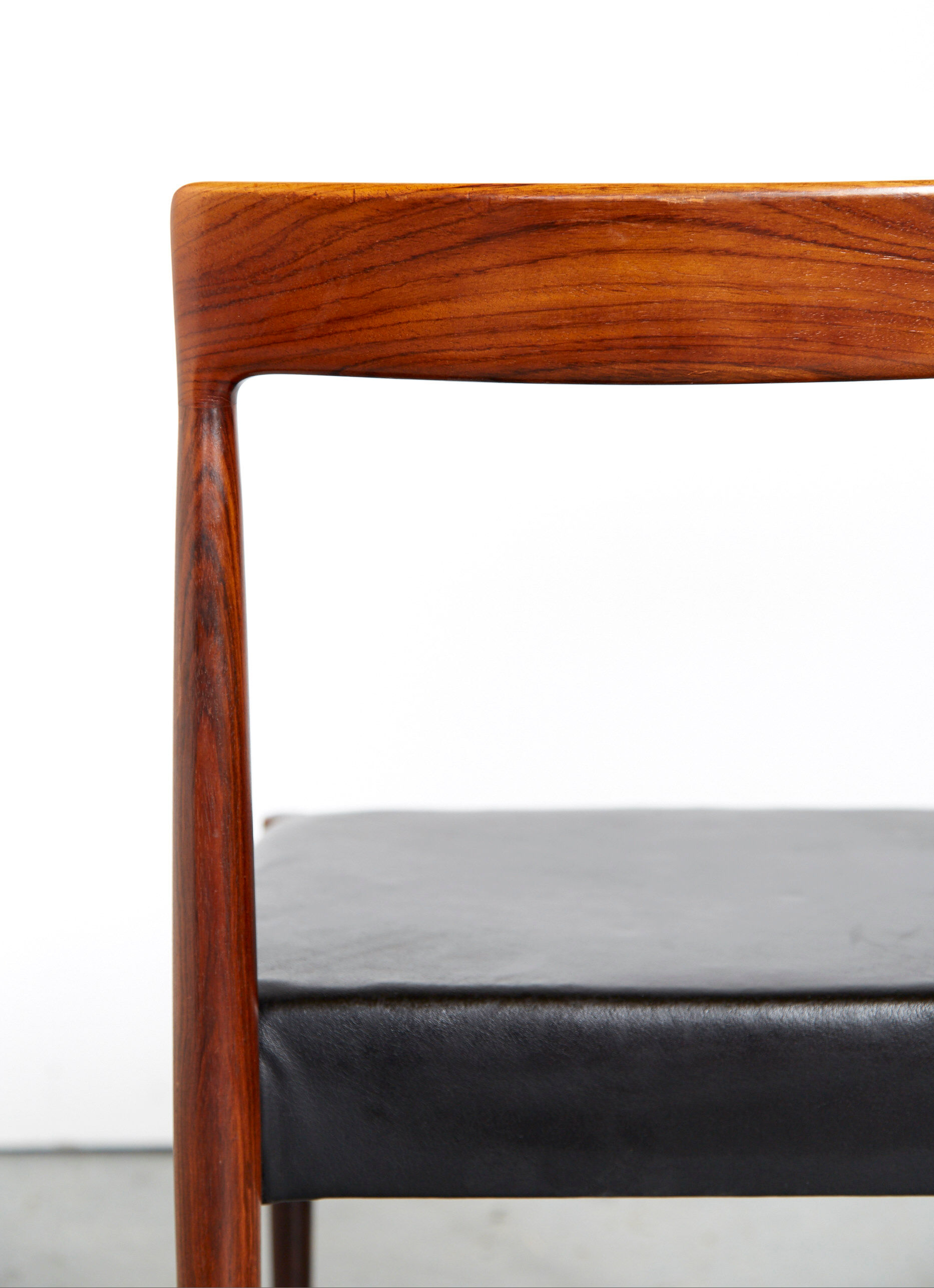Chaises à manger du milieu du siècle de Bke