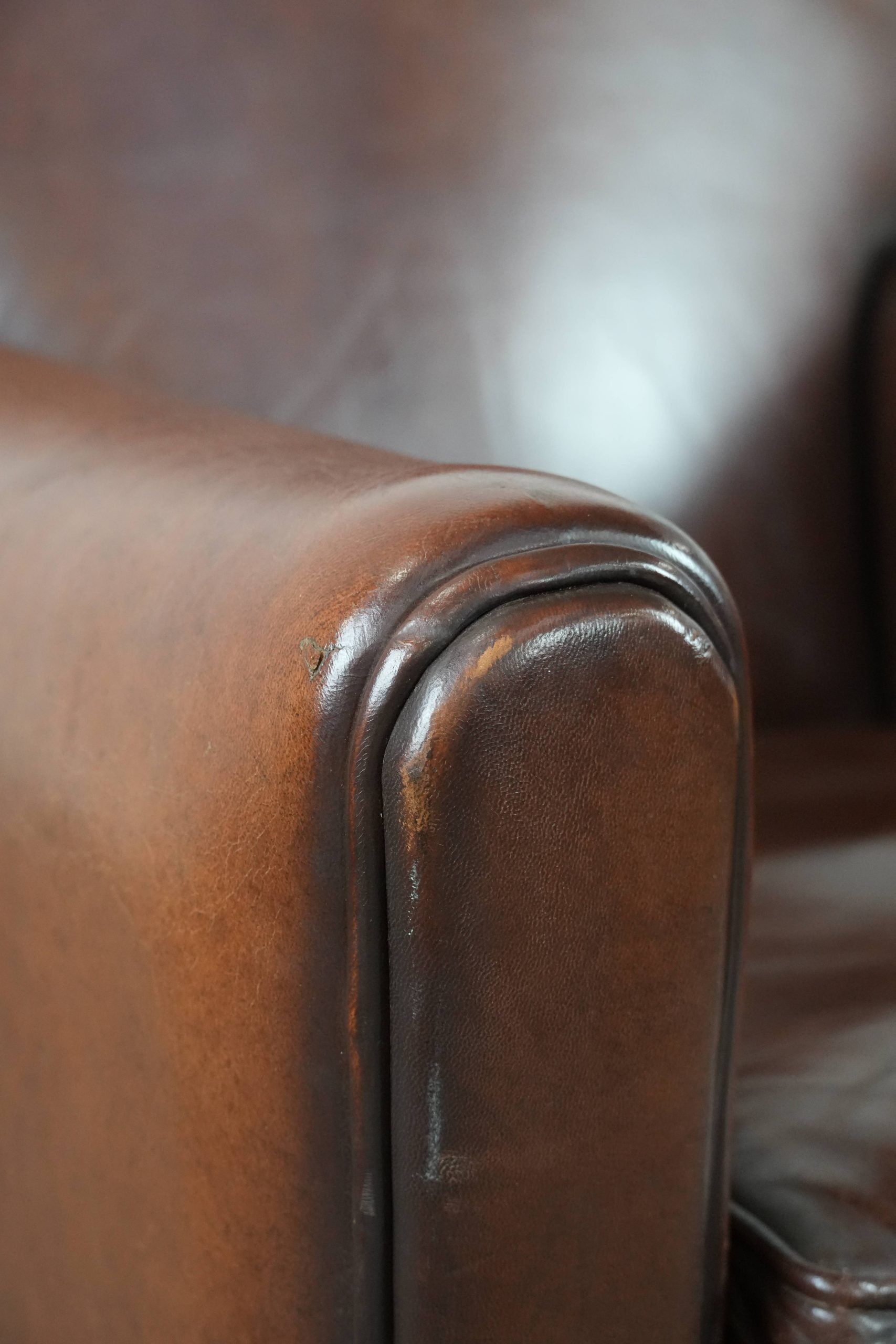 Sheepskin art deco design armchair with timeless and warm colours