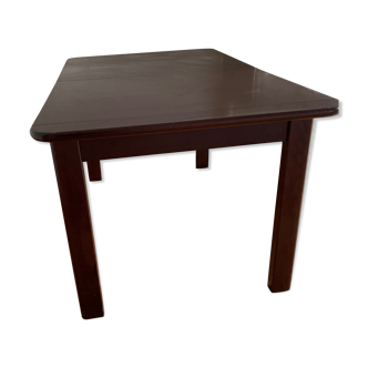 Scandinavian table