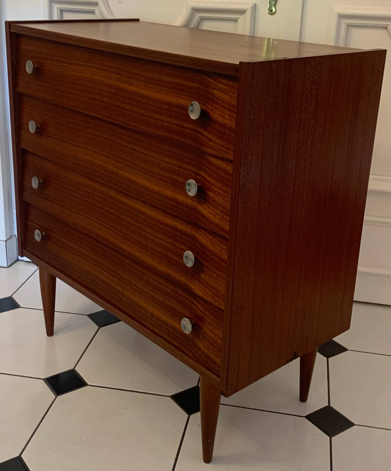 Commode vintage scandinave