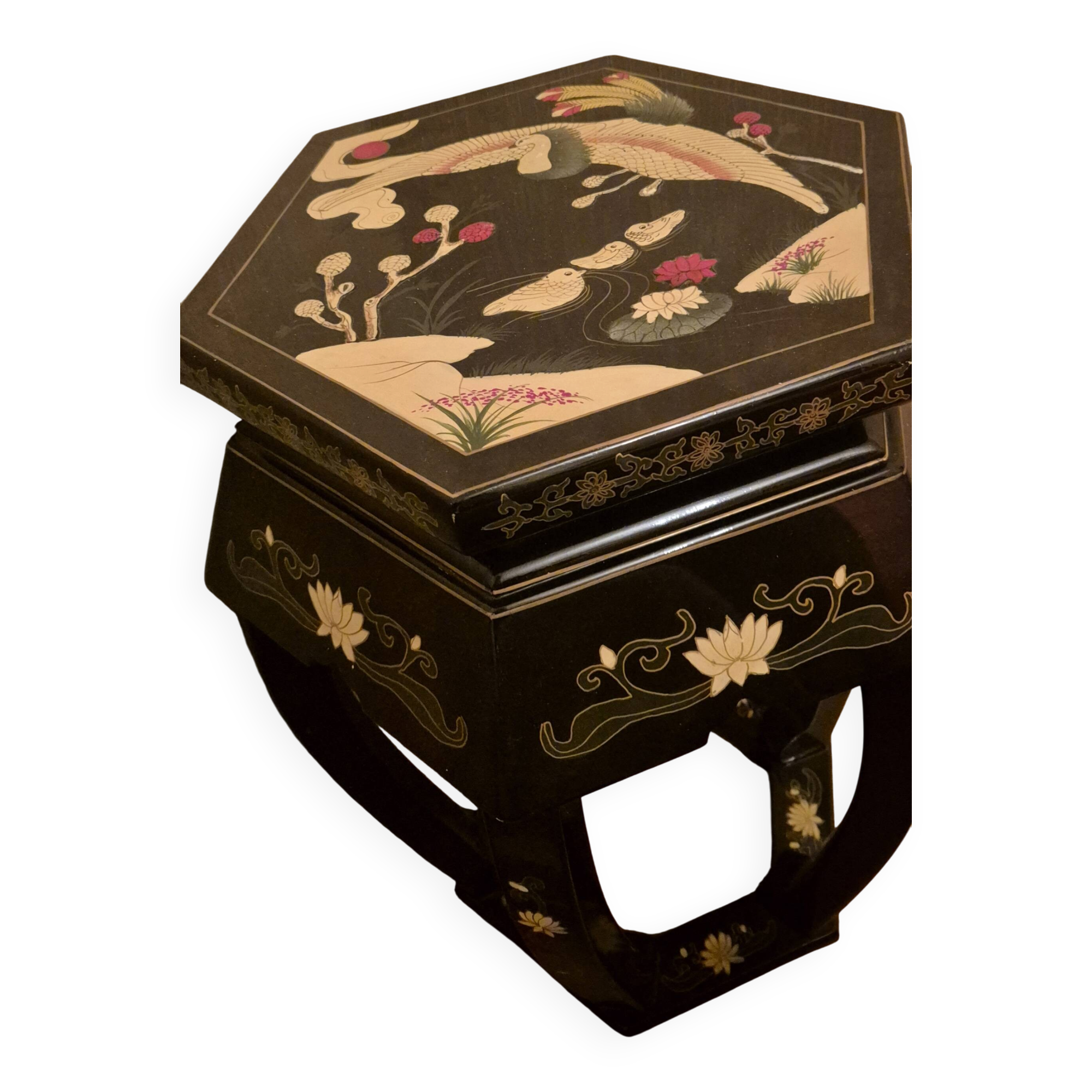 Chinese side table in Chinese lacquer by Franklin Mint vintage