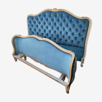 Cadre et tête de lit Louis XV velours bleu capitonnée
