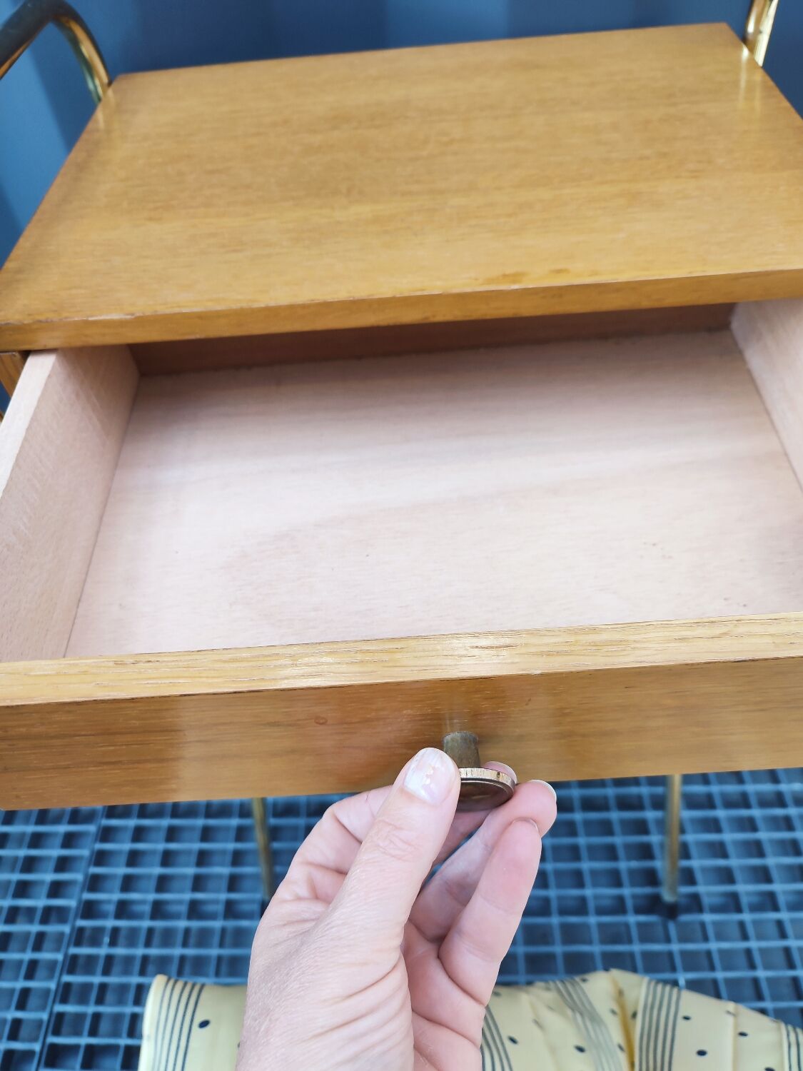Bedside, oak honey
