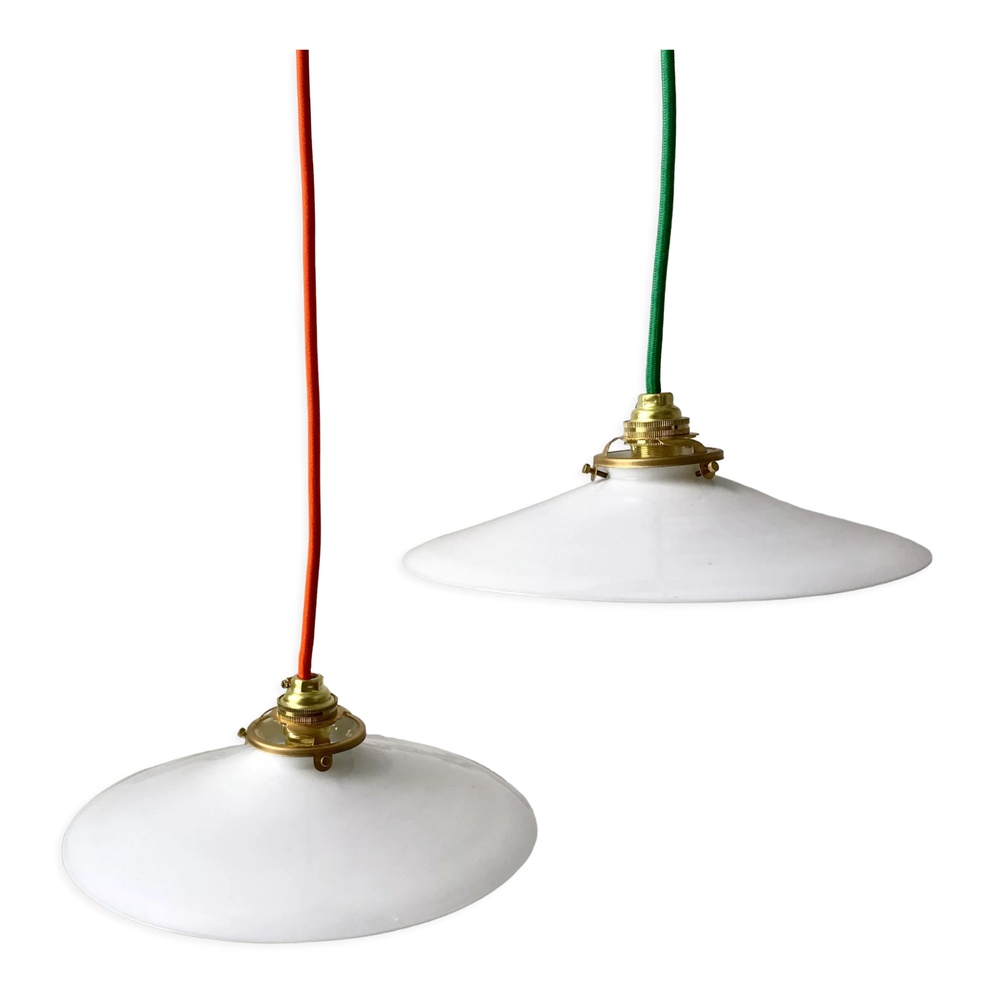 Pair of suspensions in smooth opaline colored thread early twentieth century