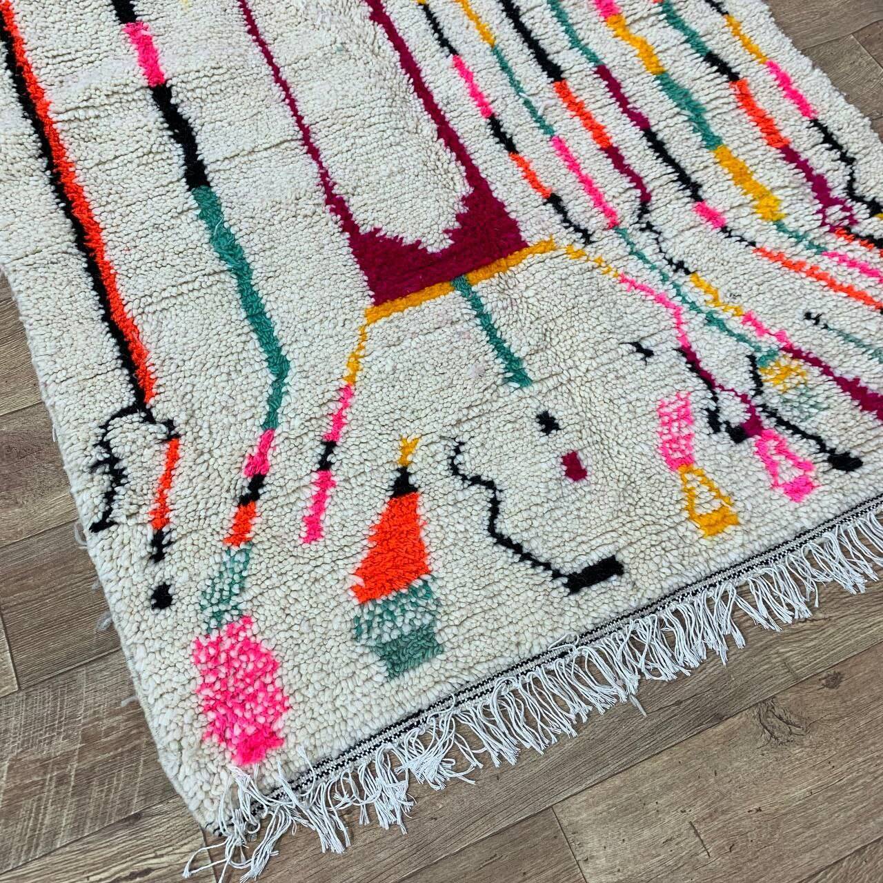 Handmade Moroccan Berber rug 186 X 122 CM