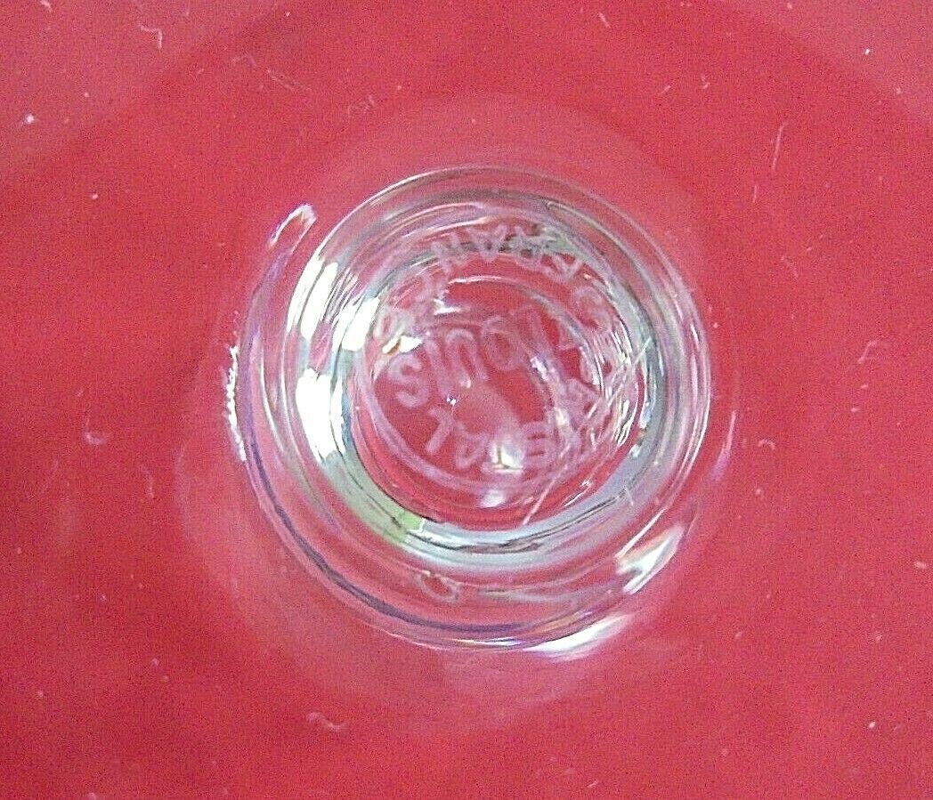 6 glasses of crystal liqueur St Louis including 1 signed chiseled motifs