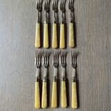 10 fourchettes anciennes dorées pour entremet, fromage