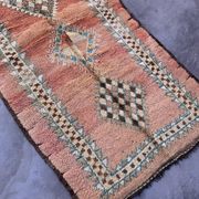 Tapis Marocain Boujad rose et Blue -124 x 248 cm