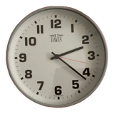 Horloge design à gros chiffres noirs, davis