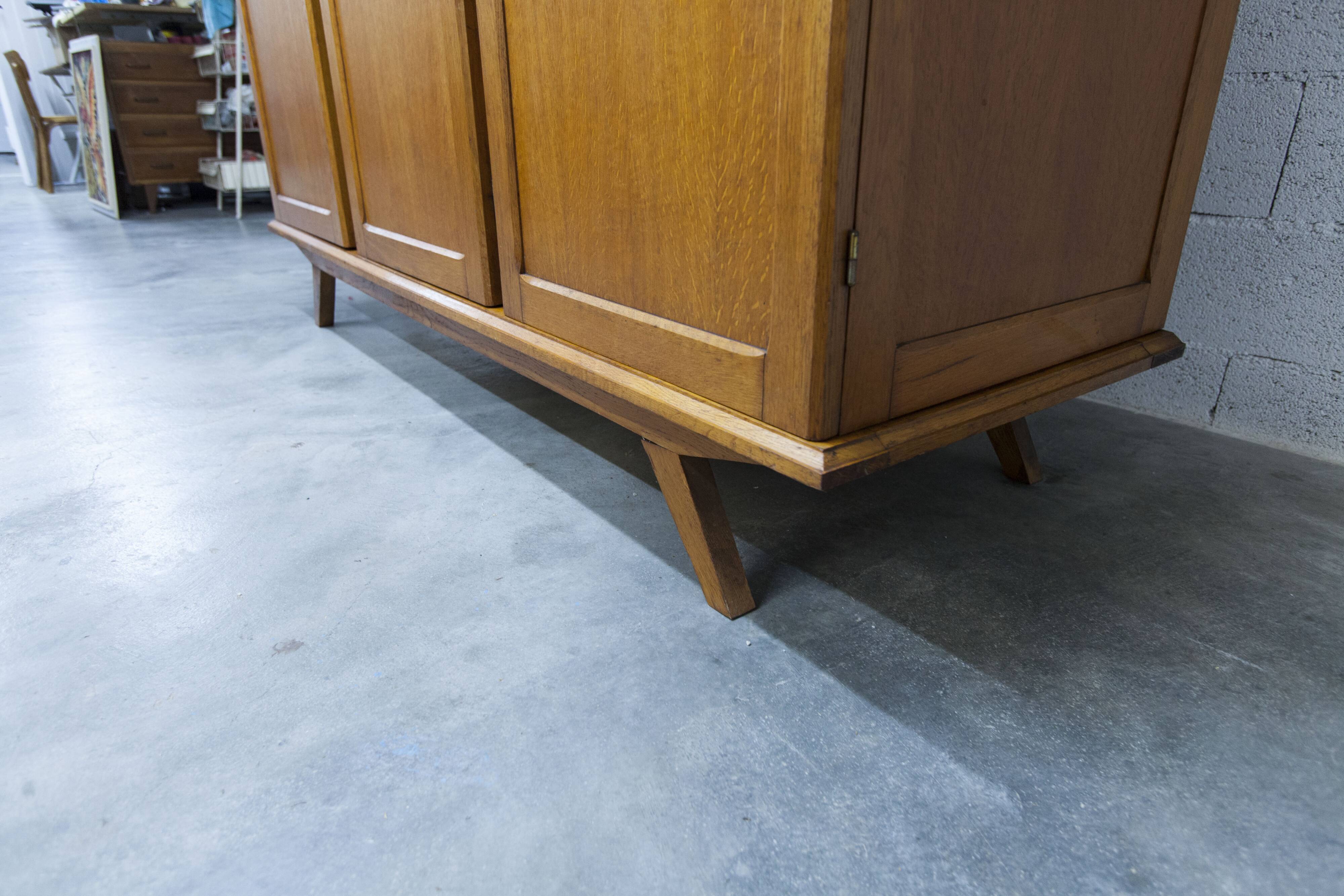 French wardrobe with tapered legs, 3 doors, 120cm hanging rail, new.
