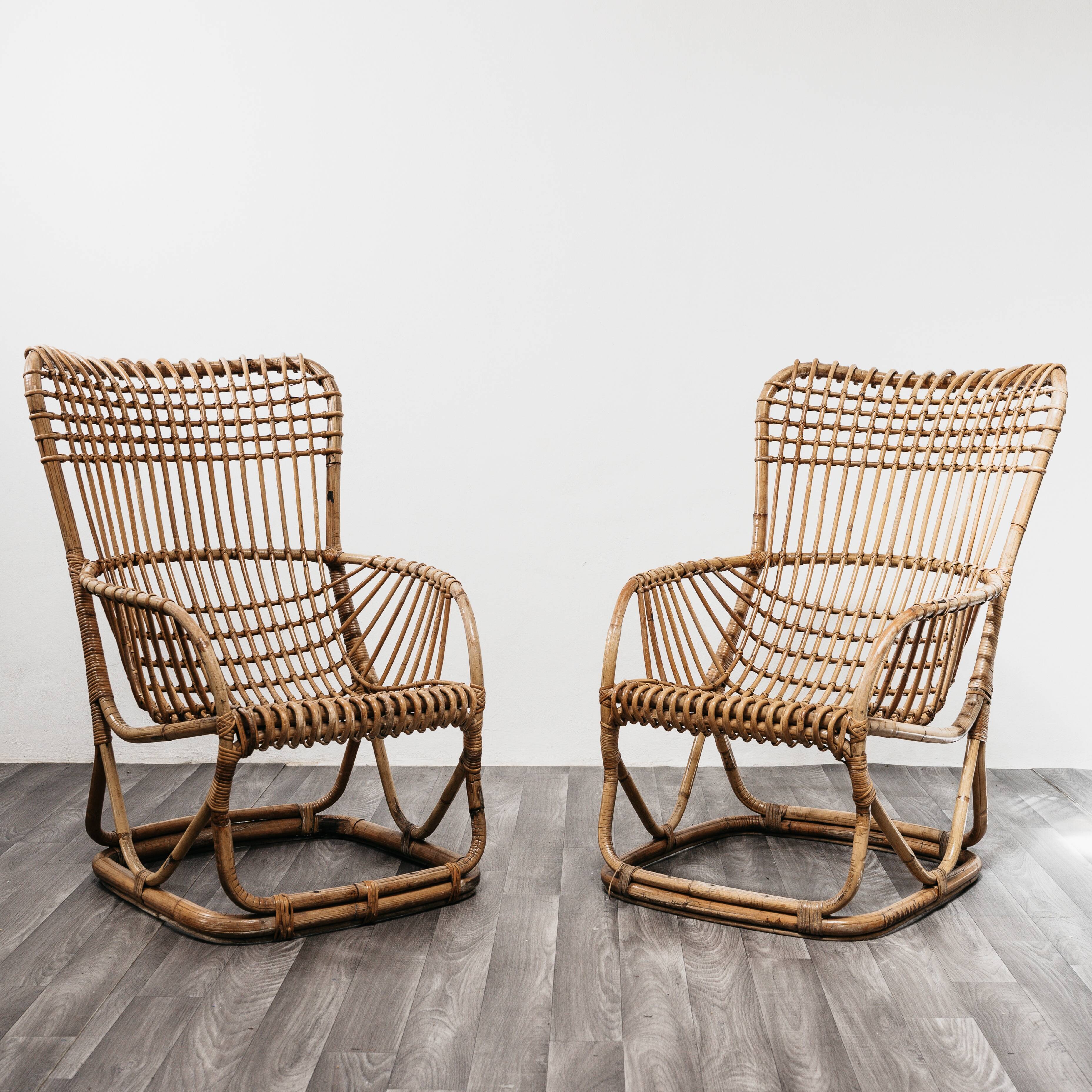 Paire de fauteuils B4 de Tito Agnoli,  Bonacina