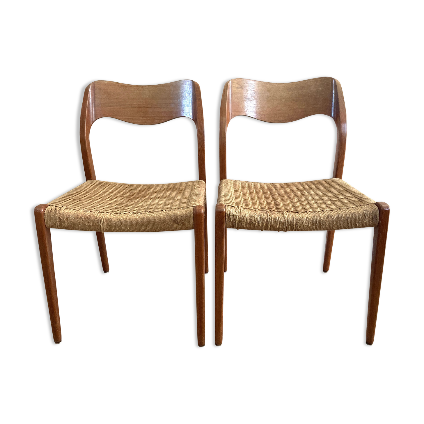 Pair of chairs model 75, by designer Niels Otto Moller (50s)