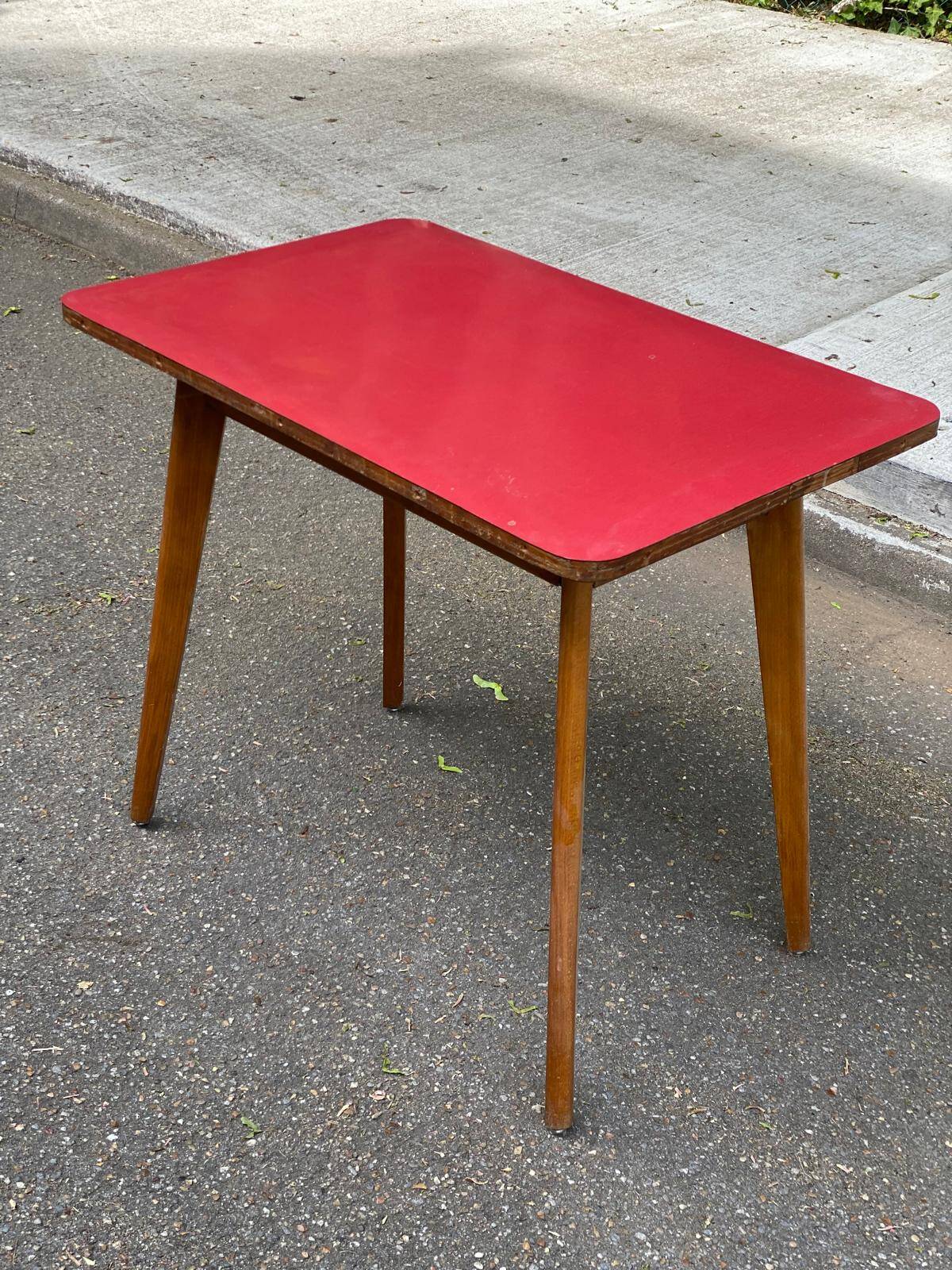 Scandinavian side table in solid wood and rosewood.
