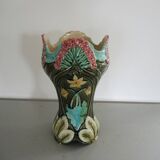 Ancien Vase de Bruyn en Barbotine Verte