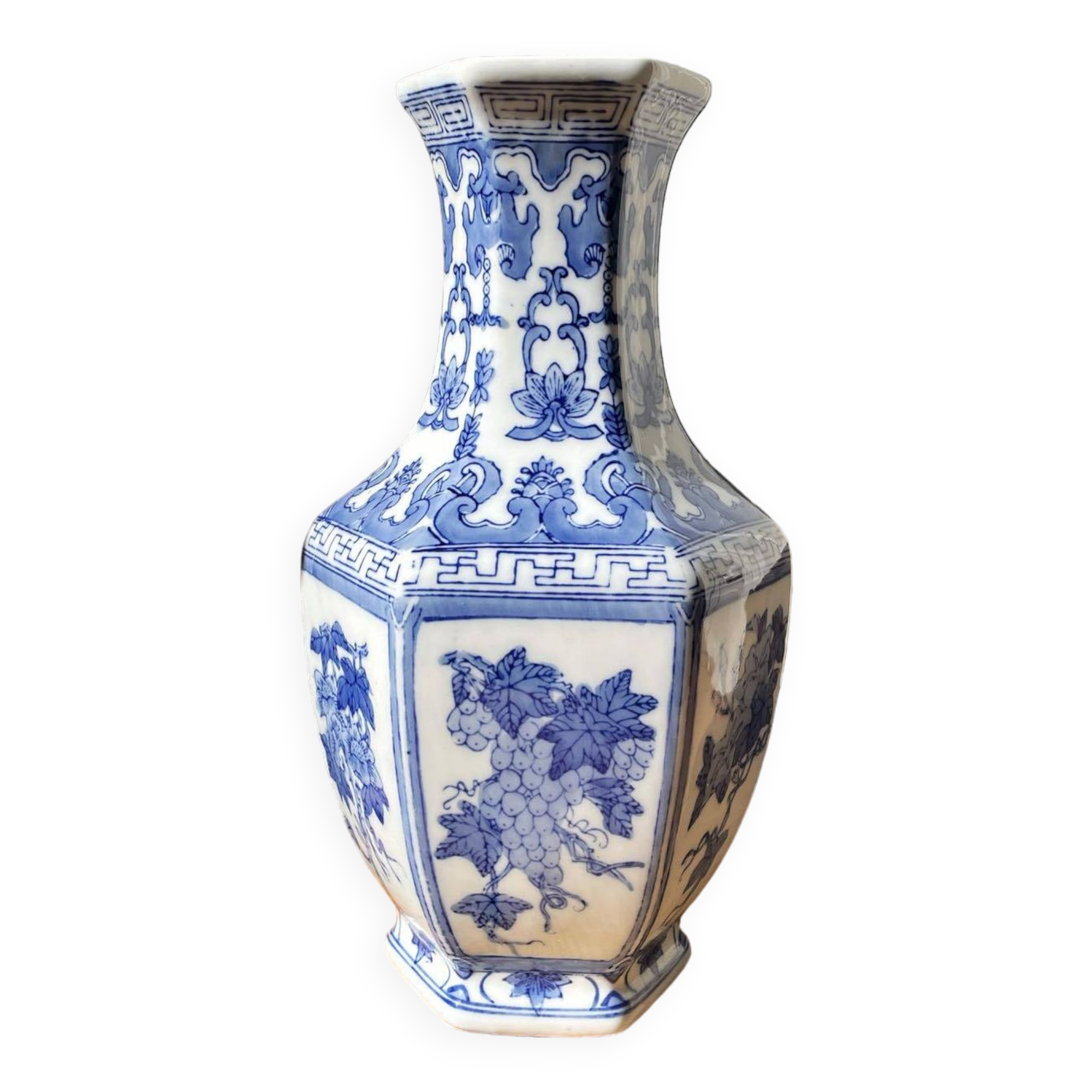 Chinese vase with vine decoration