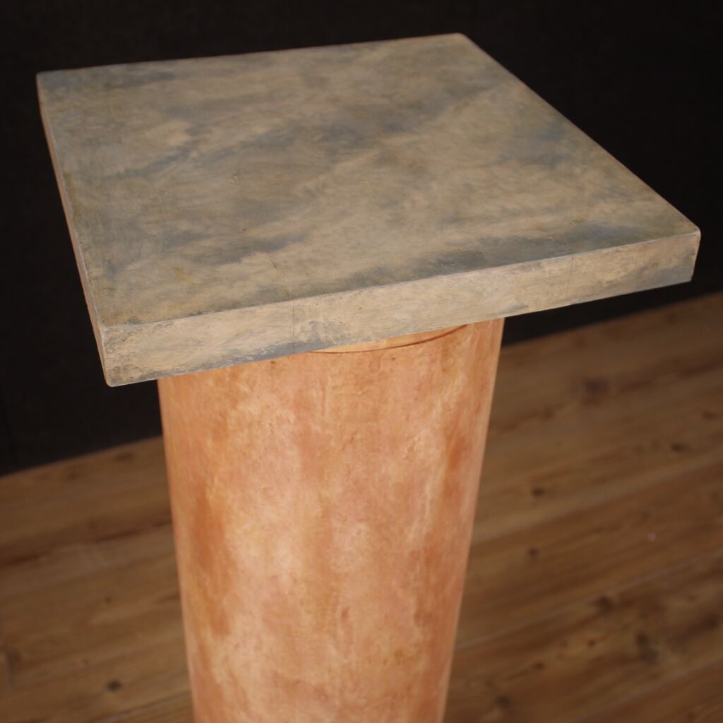 Pair of french columns in lacquered wood