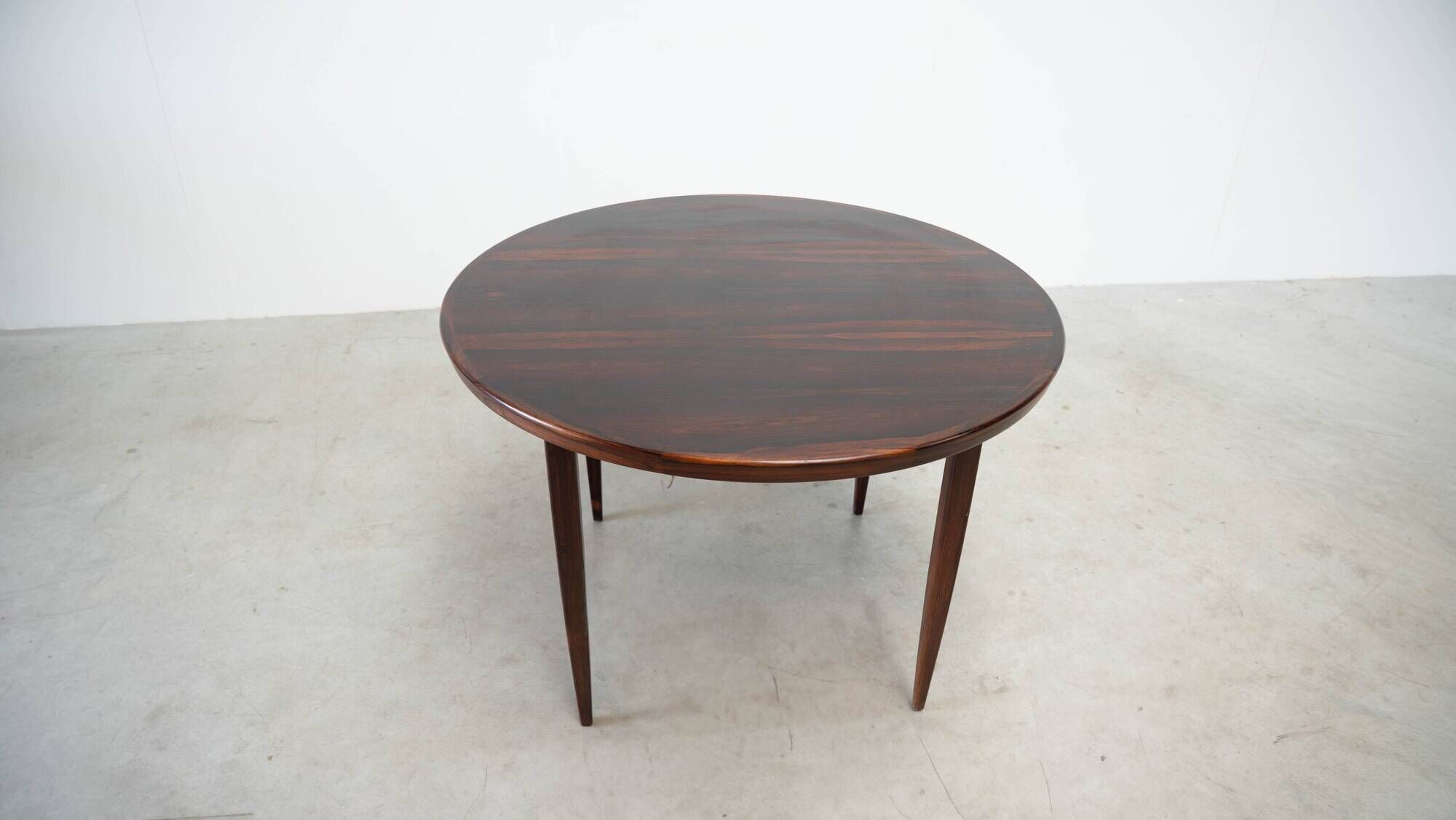 Scandinavian rosewood round dining table