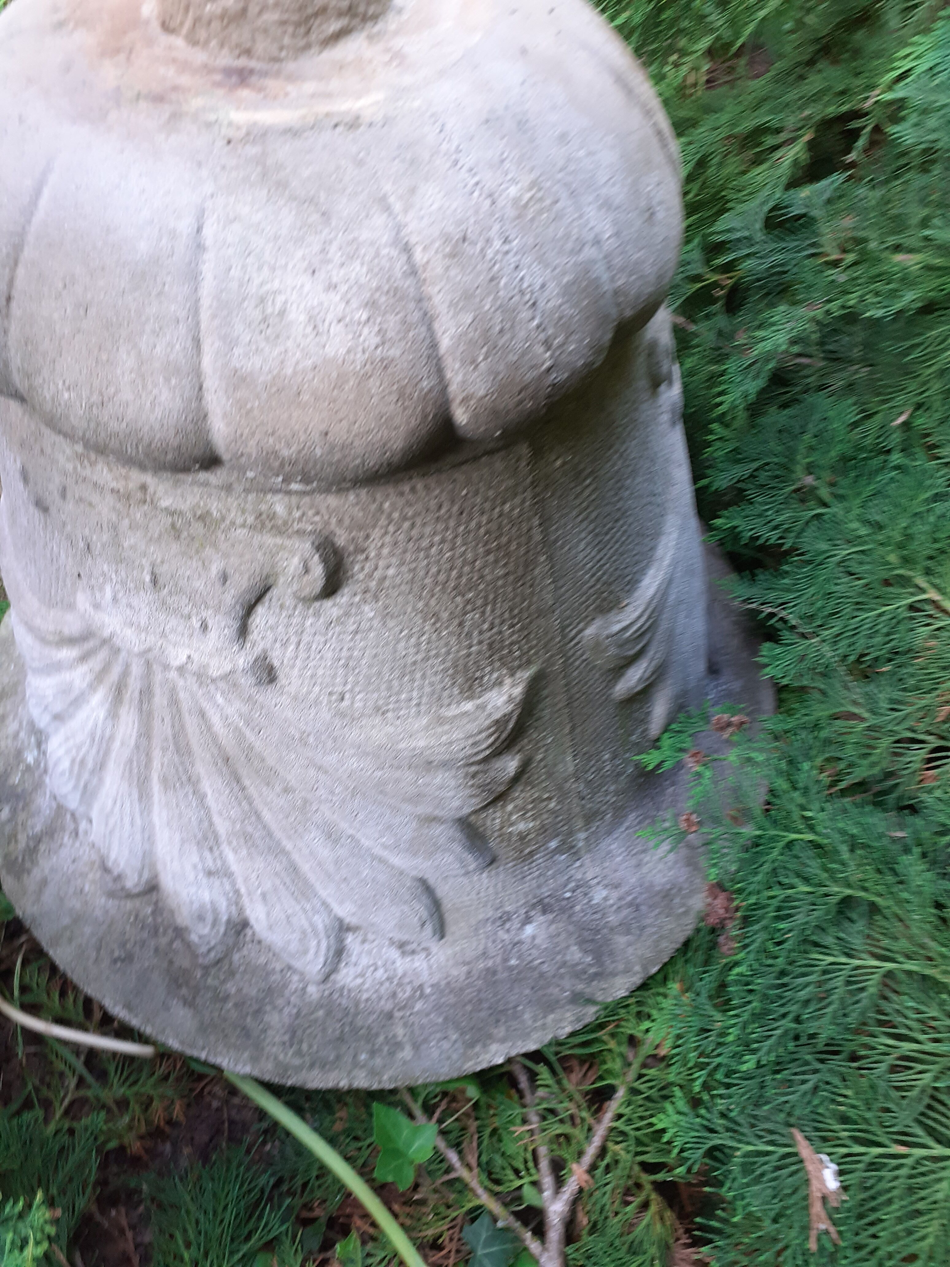 Pair of stone planter medicis