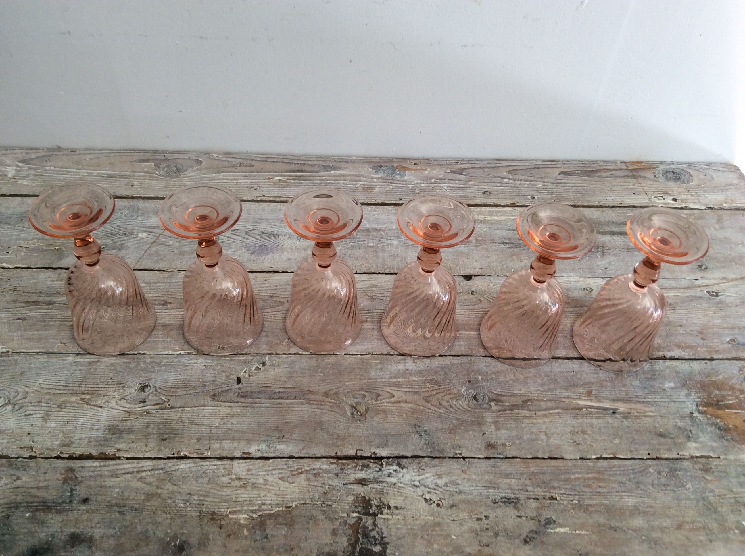 Set of 6 foot glasses