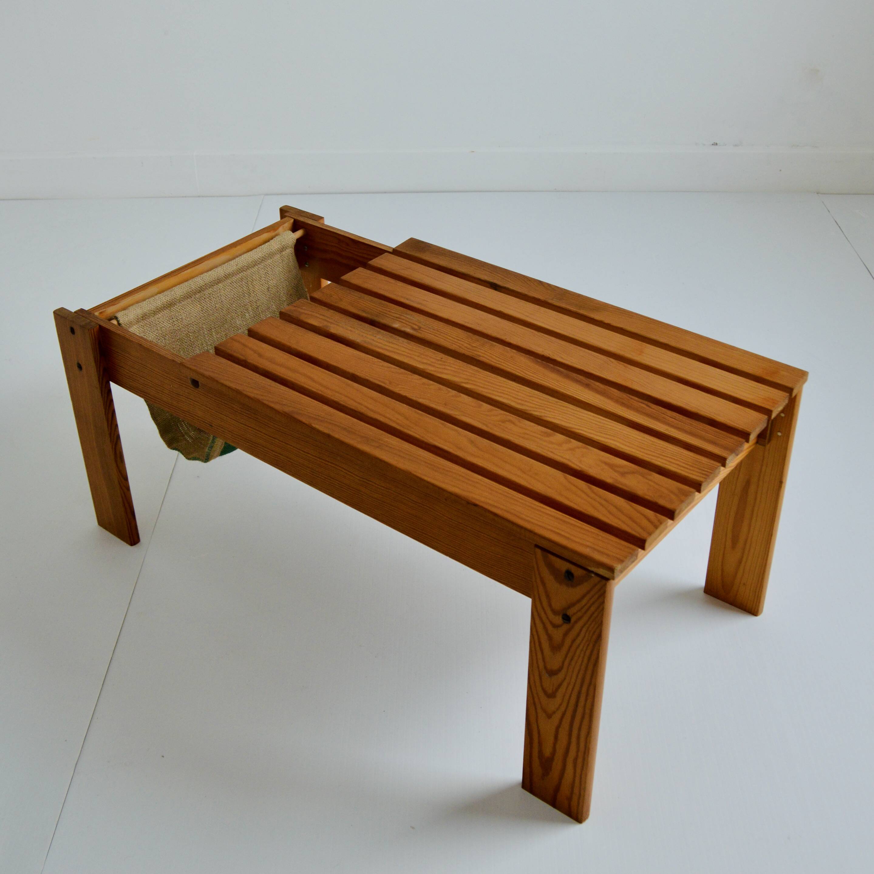 Vintage Brutalist coffee table/newspaper rack, 1960s/1970s
