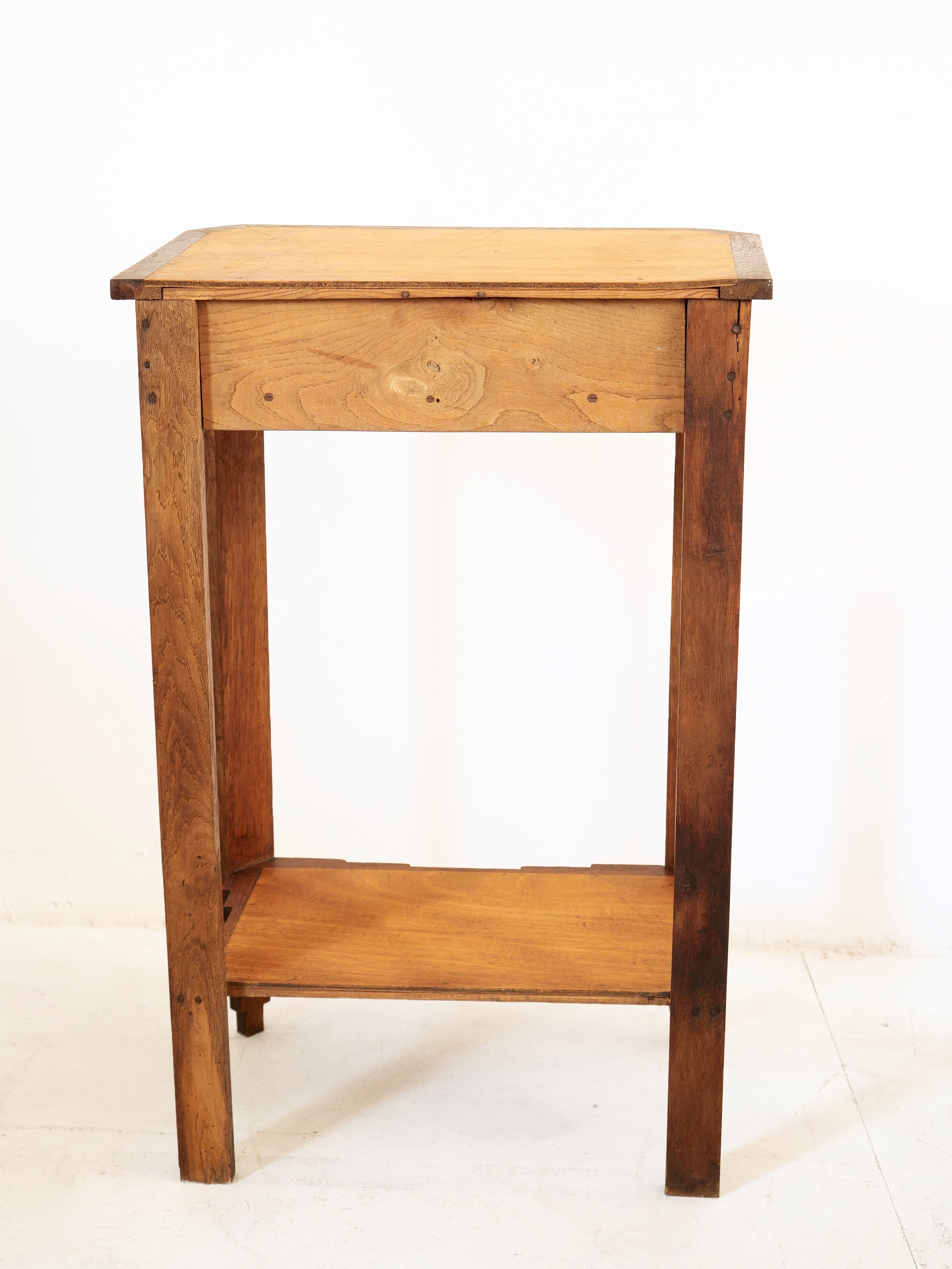 Extra furniture deco entrance hall