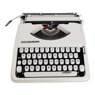Hermes Baby portable typewriter , beige , functional , new ribbon