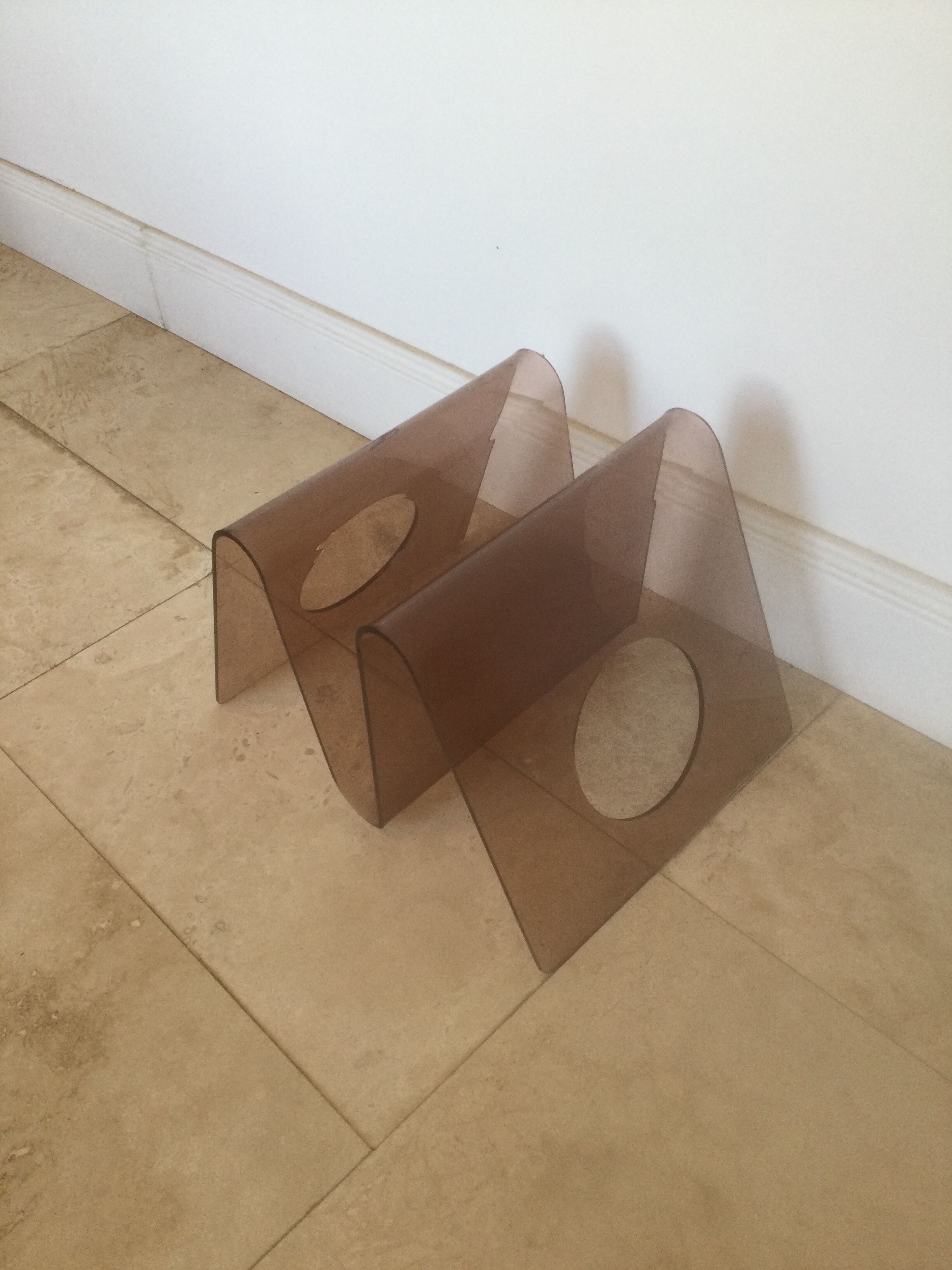 Gate review plexiglass rock bobois