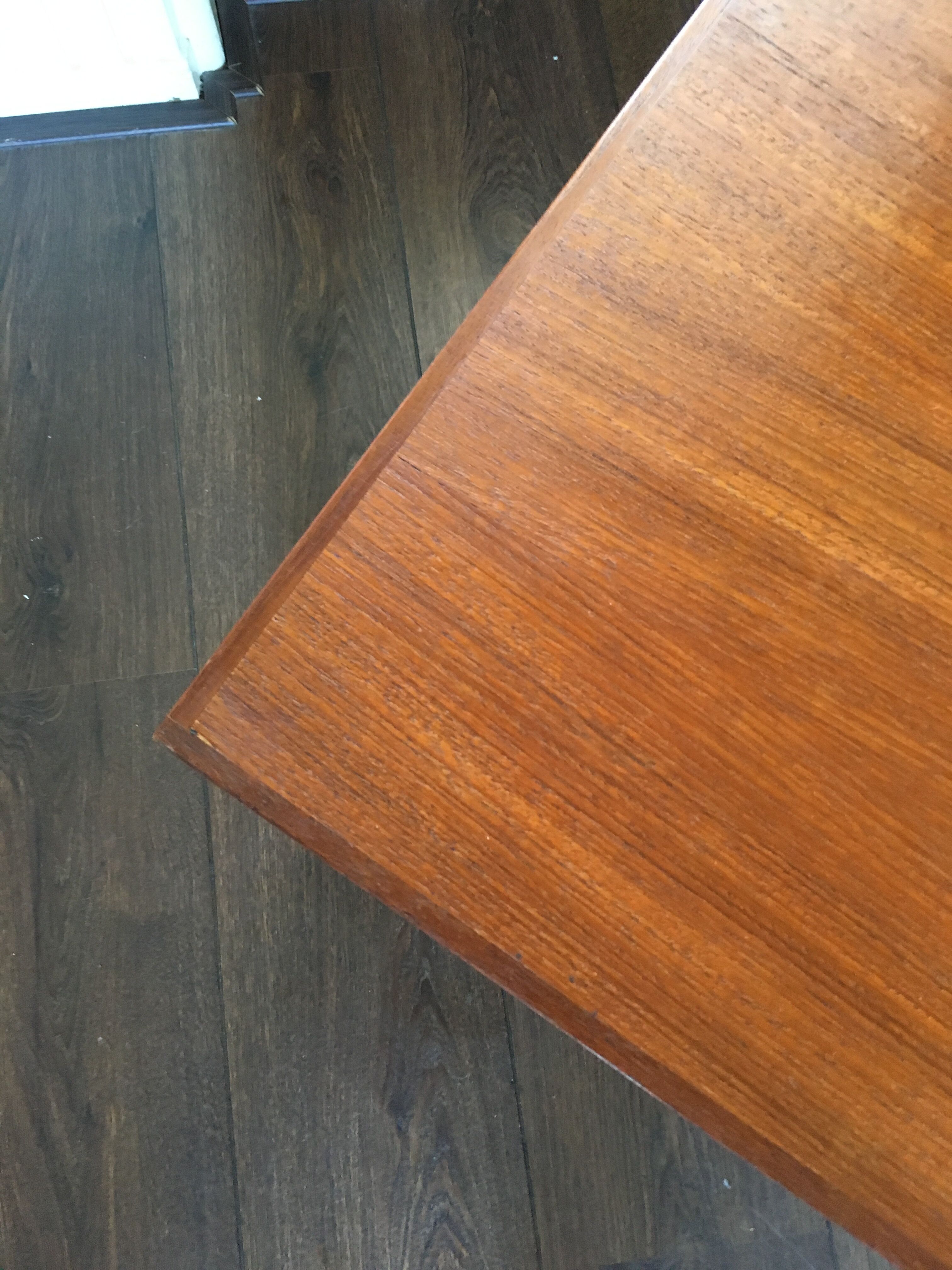 Table basse scandinave en teck