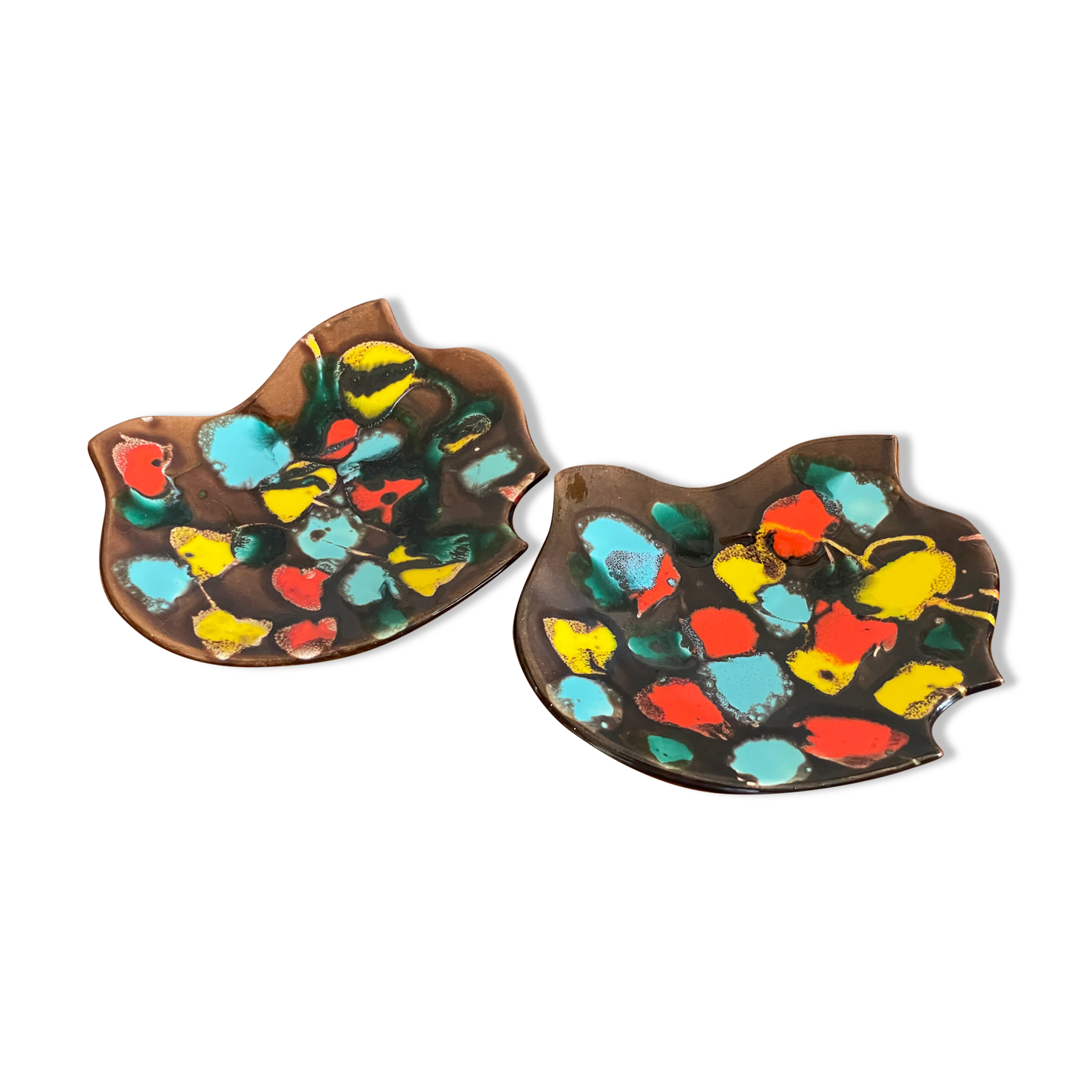 Duo of voids pocket paint palette