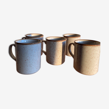 Lot de 5 mugs en porcelaine moucheté beige