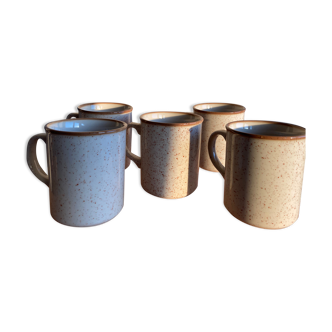 Lot of 5 beige speckled porcelain mugs