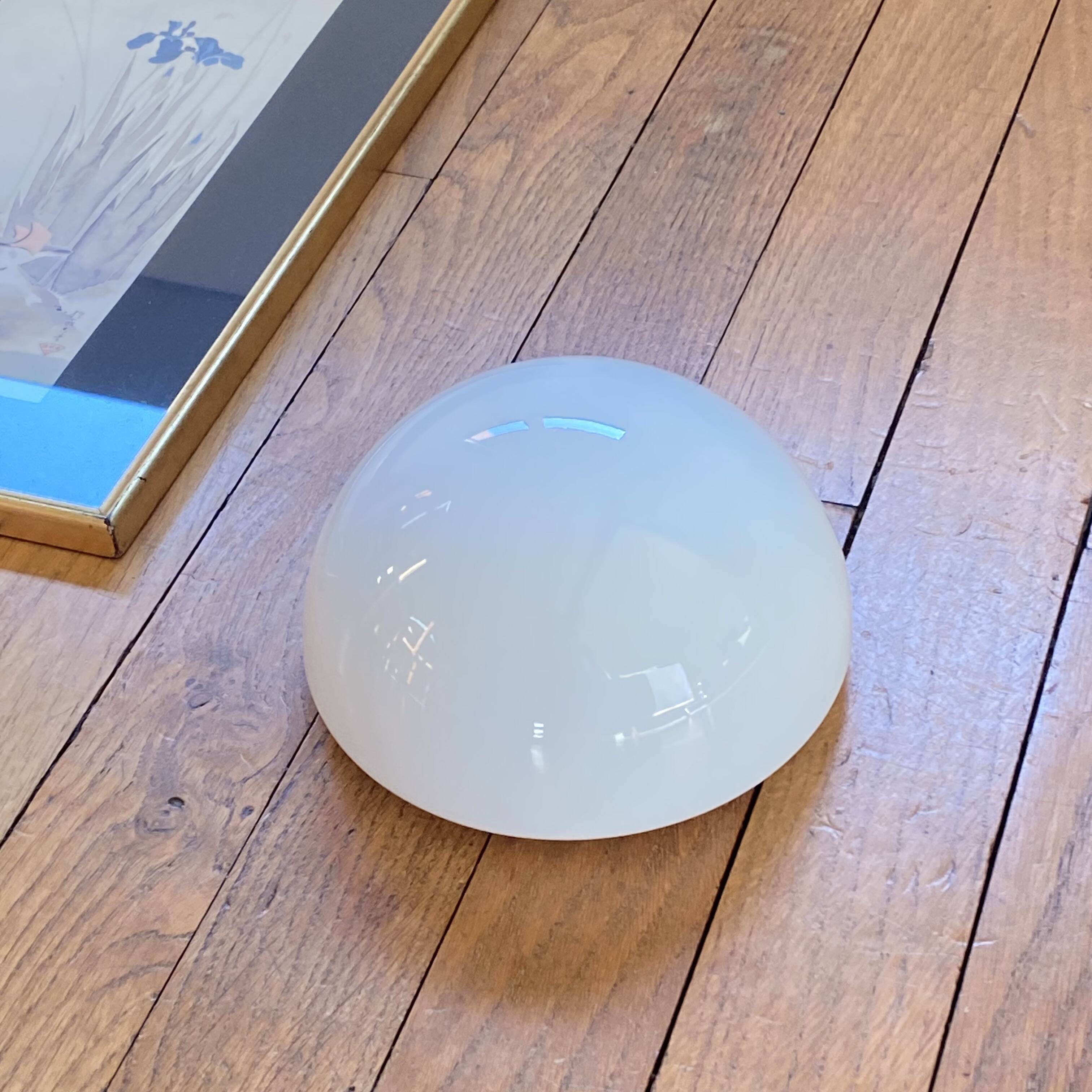 Wall-mounted ceiling light half-spherical half-moon 16 cm white glass