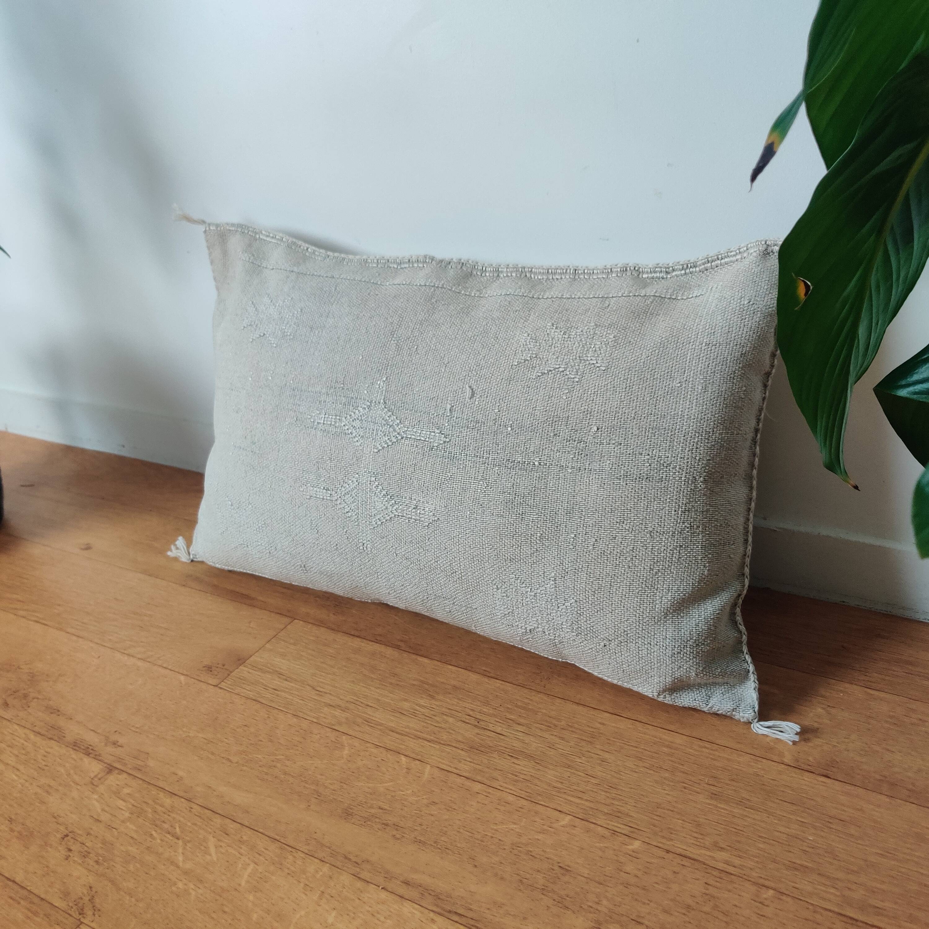 Coussin berbère marocain gris sabra