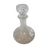 Crystal decanter with its cap