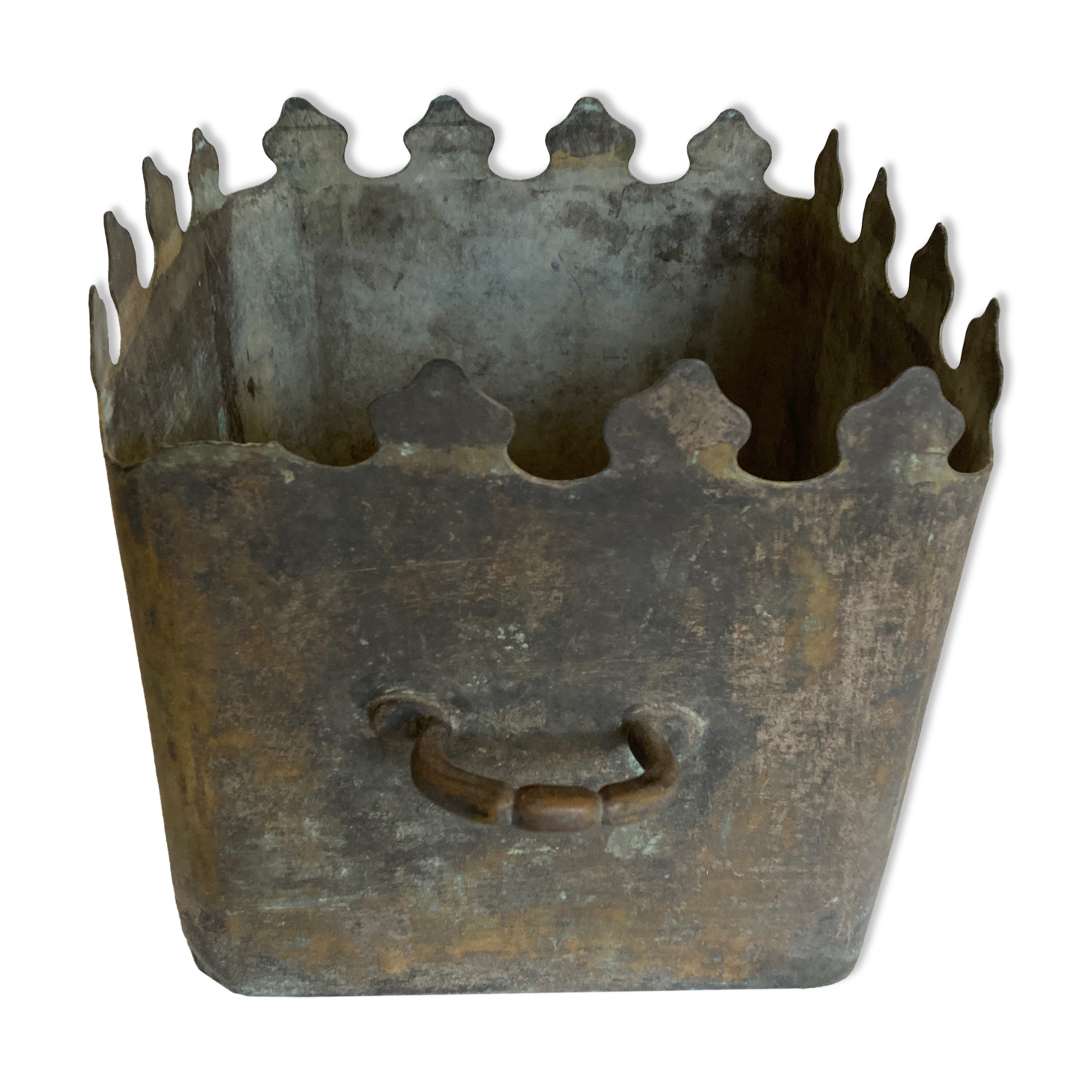 Pot cover 19th in zinc patina of origin