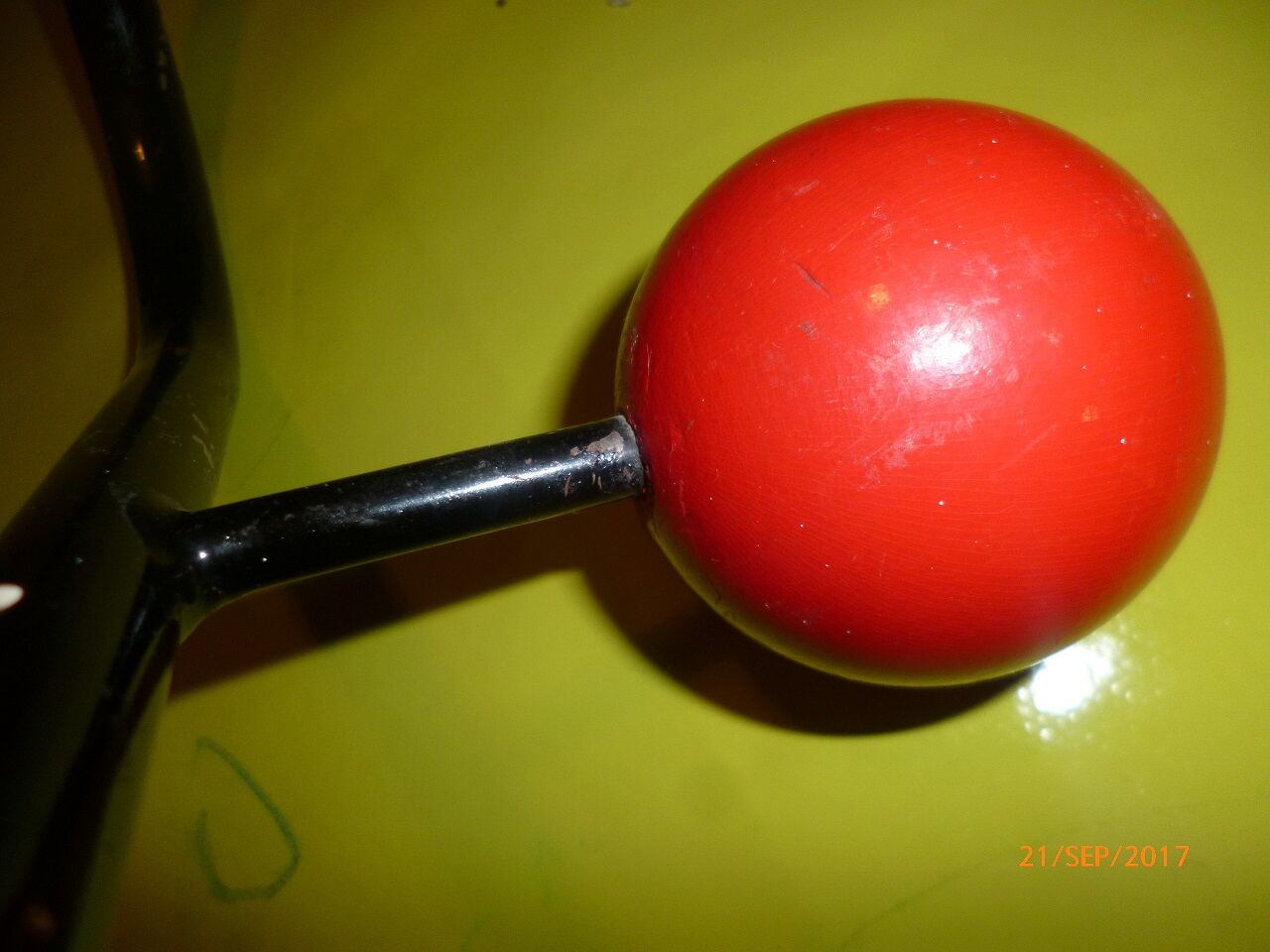 Peg hangers balls color 1950-1960