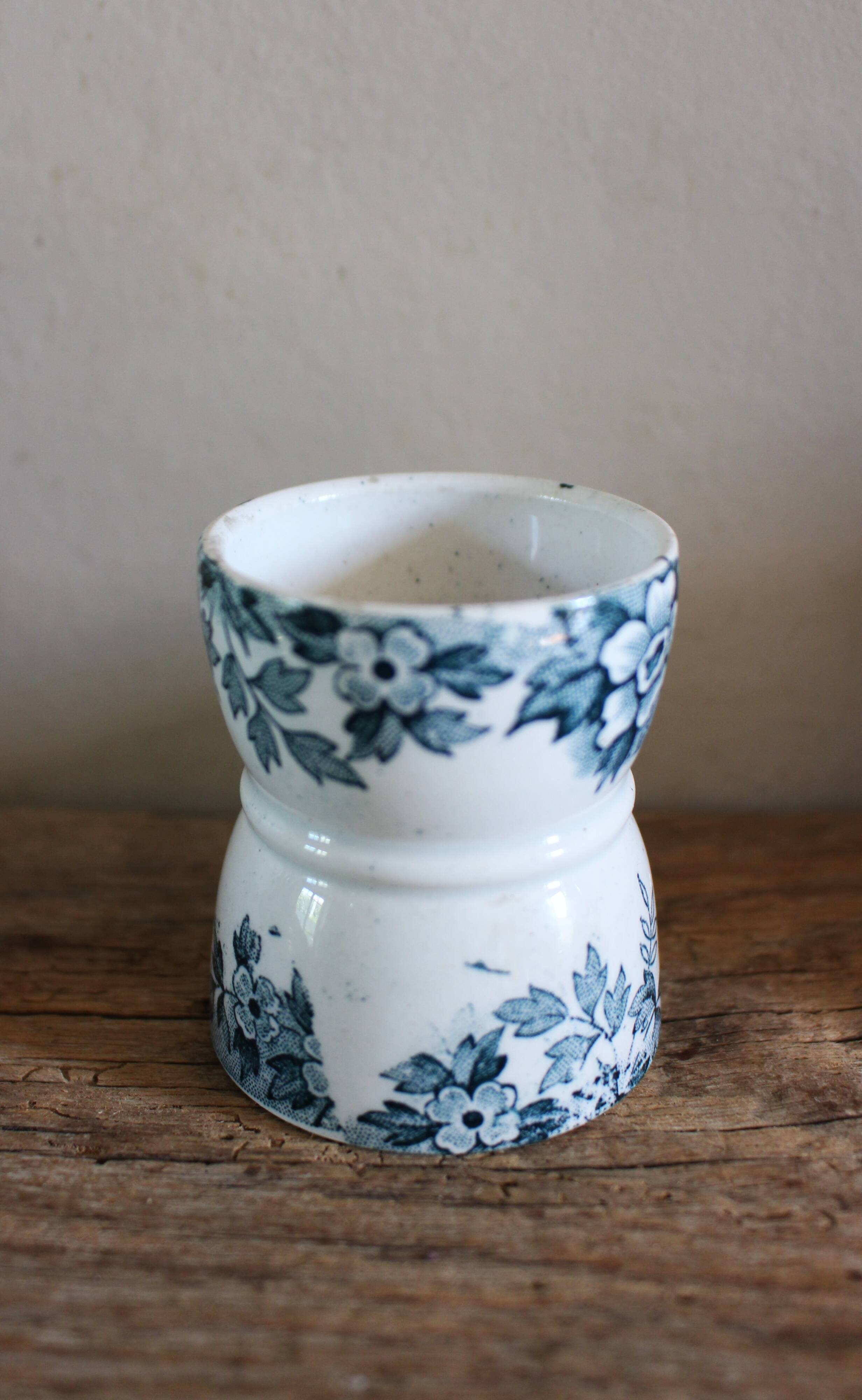 Diabolo egg cup Terre de Fer blue flowers