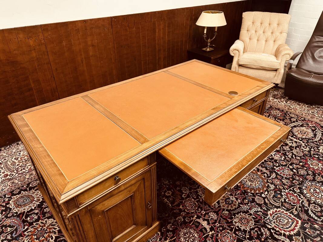 Bureau classique anglais Partnerdesk