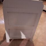 Vends table de chevet.