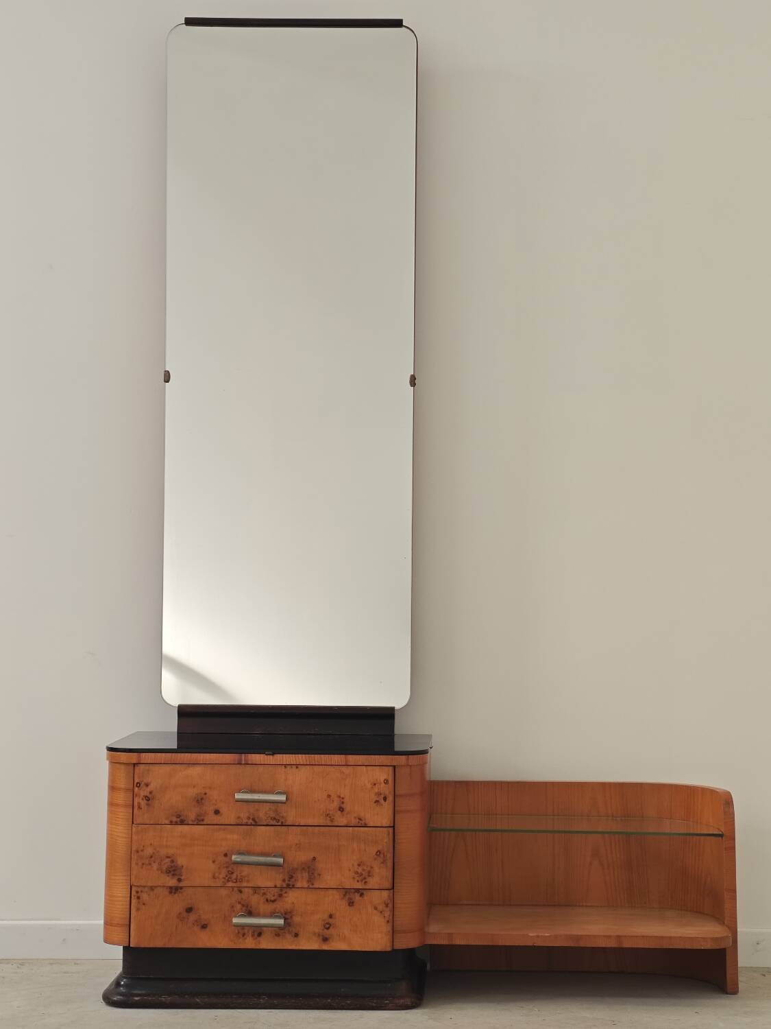 Jindrich Halabala dressing table and bedside tables for Up Zavody 1950