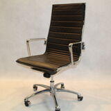 Leather and chrome office chair Luxy edition